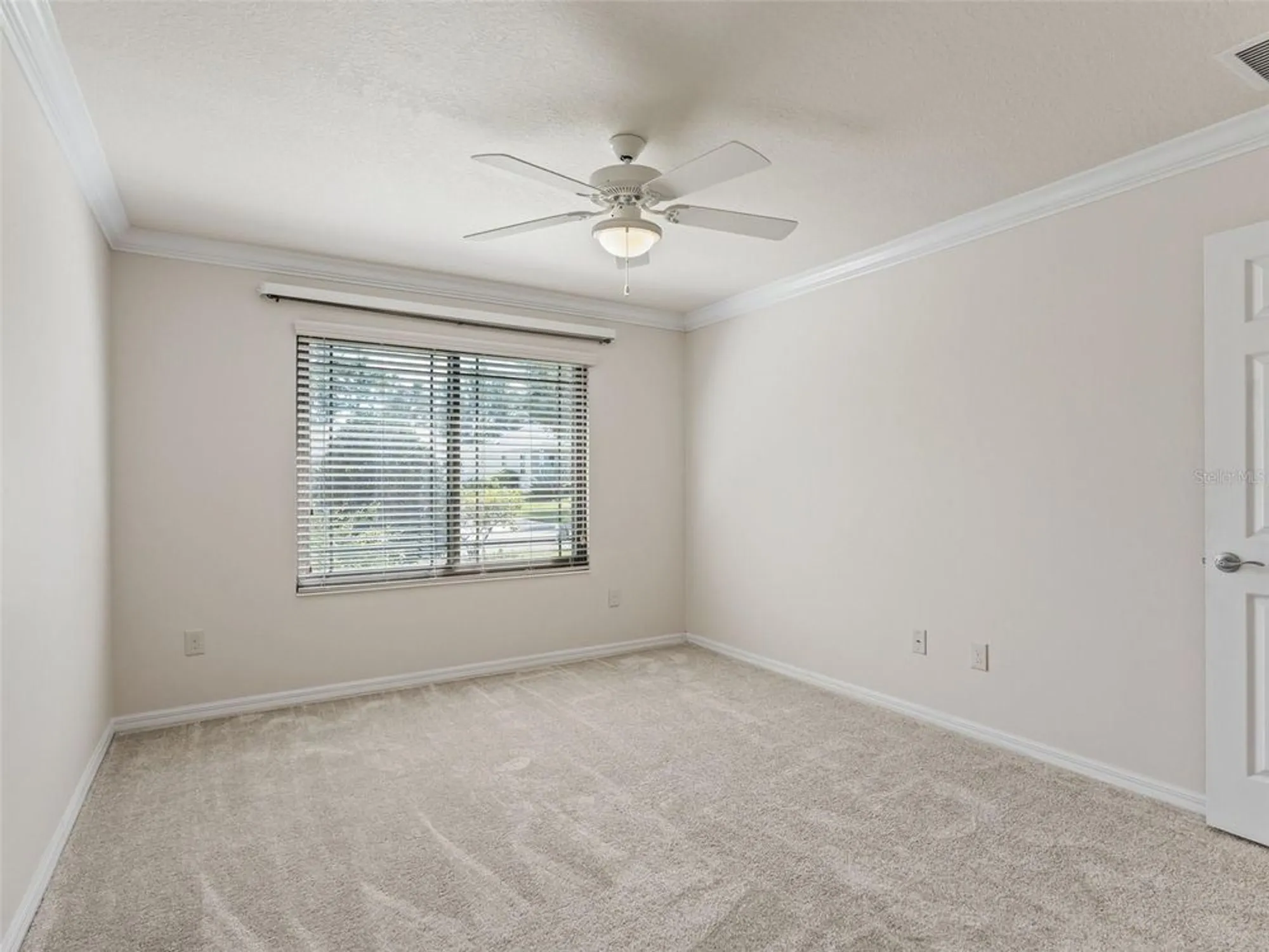 Property Slideshow image 21 of 31 | 2360 hopespring loop, The Villages, FL, 32162