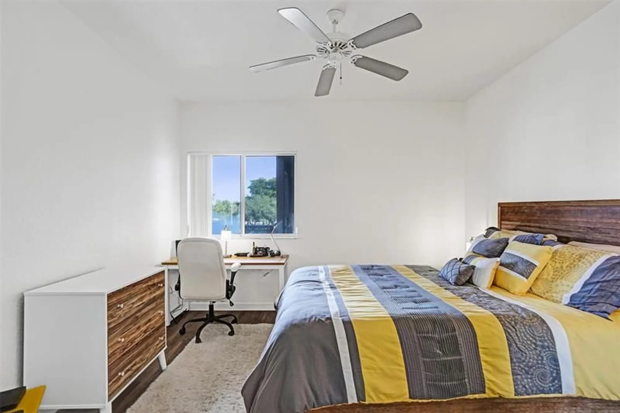 Property Slideshow image 25 of 43 | 7623 southampton ter apt 302, Tamarac, FL, 33321