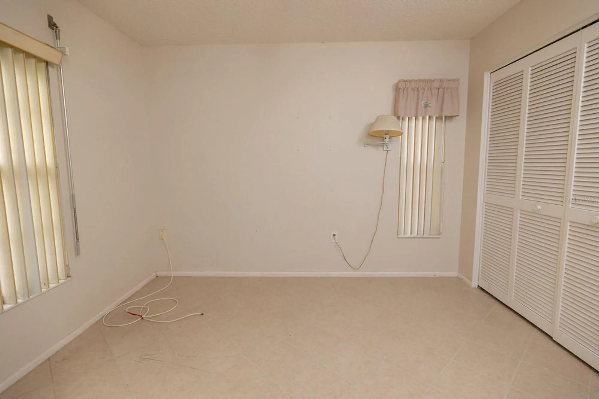 Property Slideshow image 39 of 58 | 4018 oakhurst dr 3181, Sarasota, FL, 34233