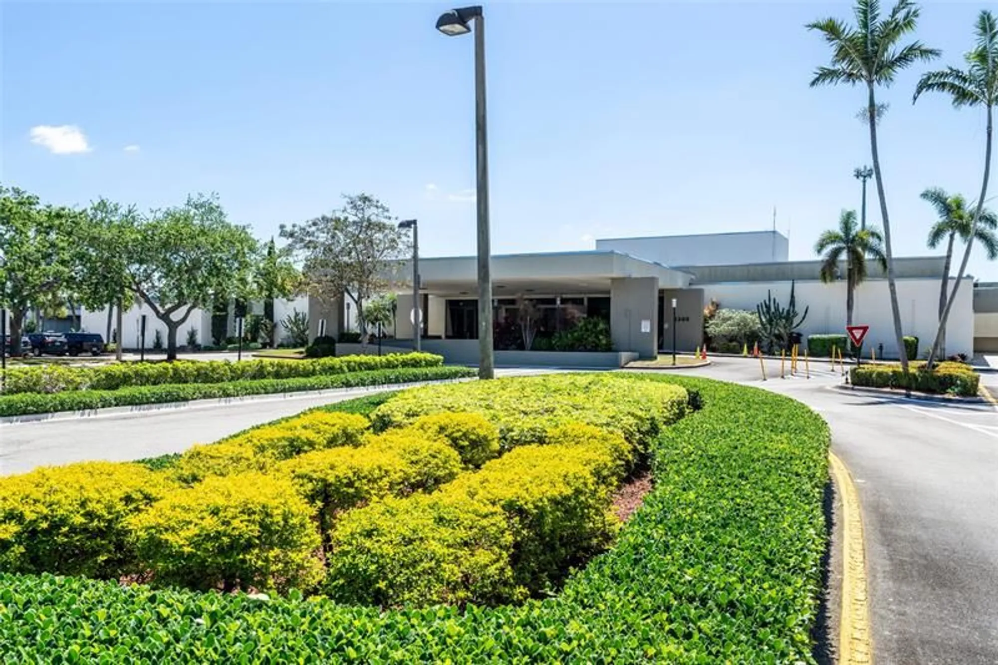 Property Slideshow image 32 of 34 | 3201 portofino pt d3, Coconut Creek, FL, 33066