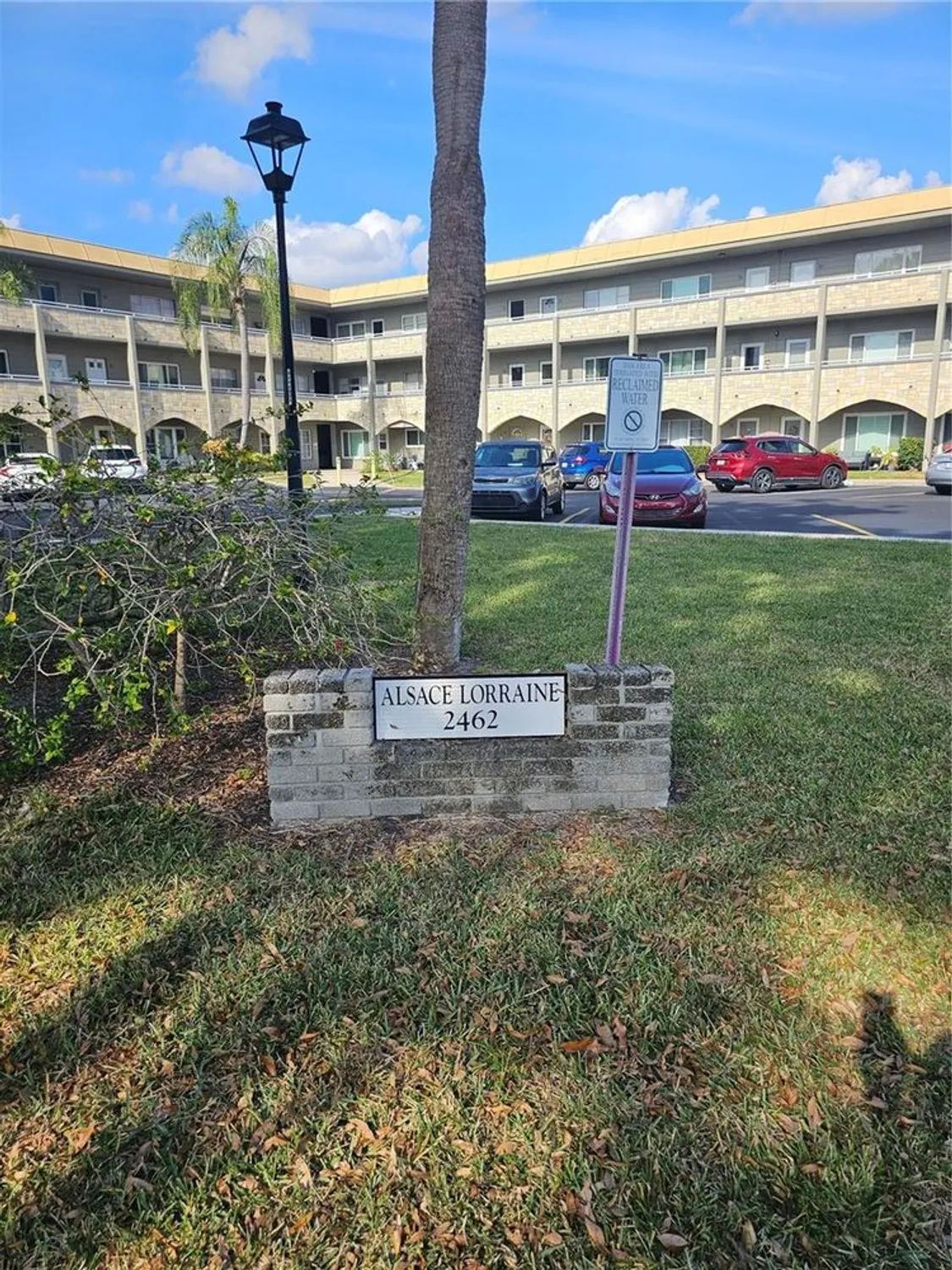 Property Slideshow image 14 of 26 | 2462 brazilia dr 42, Clearwater, FL, 33763