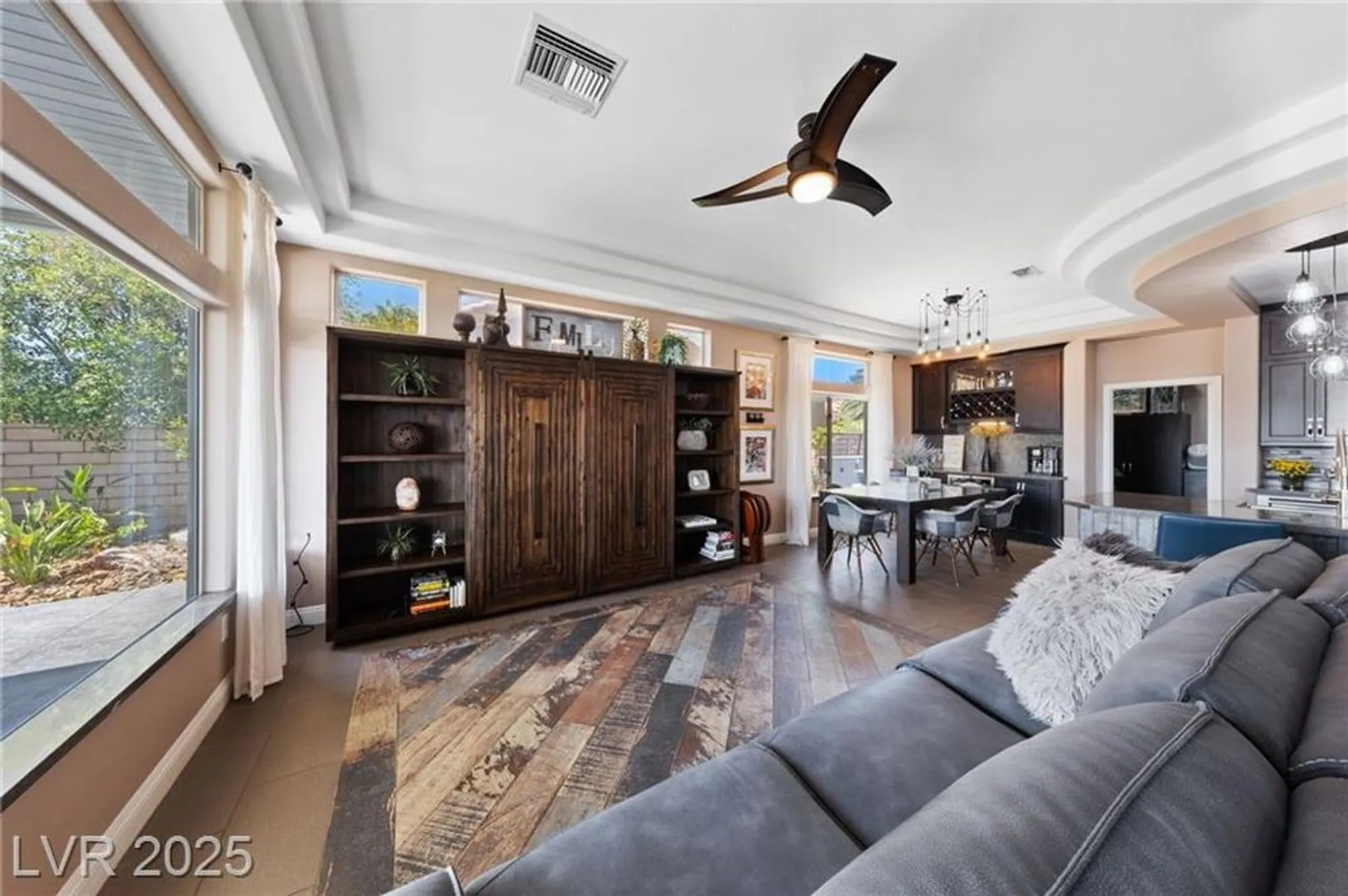 Property Slideshow image 31 of 69 | 2616 faiss dr, Las Vegas, NV, 89134