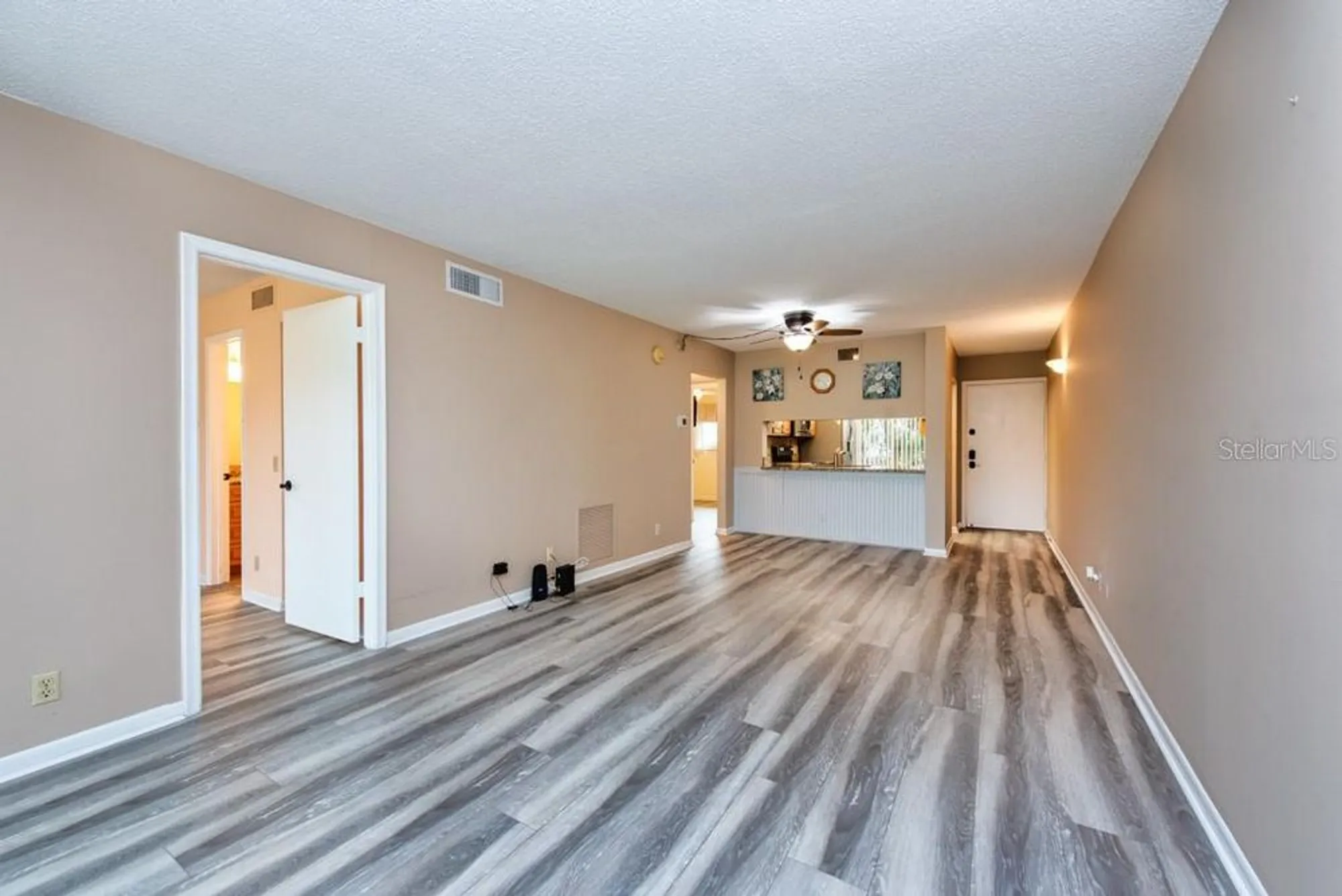 Property Slideshow image 10 of 45 | 6219 palma del mar blvd s apt 114, St Petersburg, FL, 33715