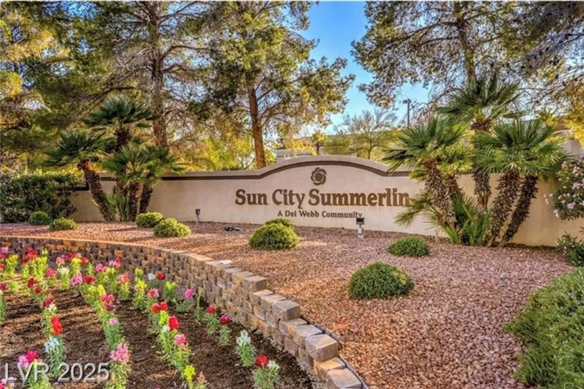 Property Slideshow image 68 of 70 | 2920 crown ridge dr, Las Vegas, NV, 89134