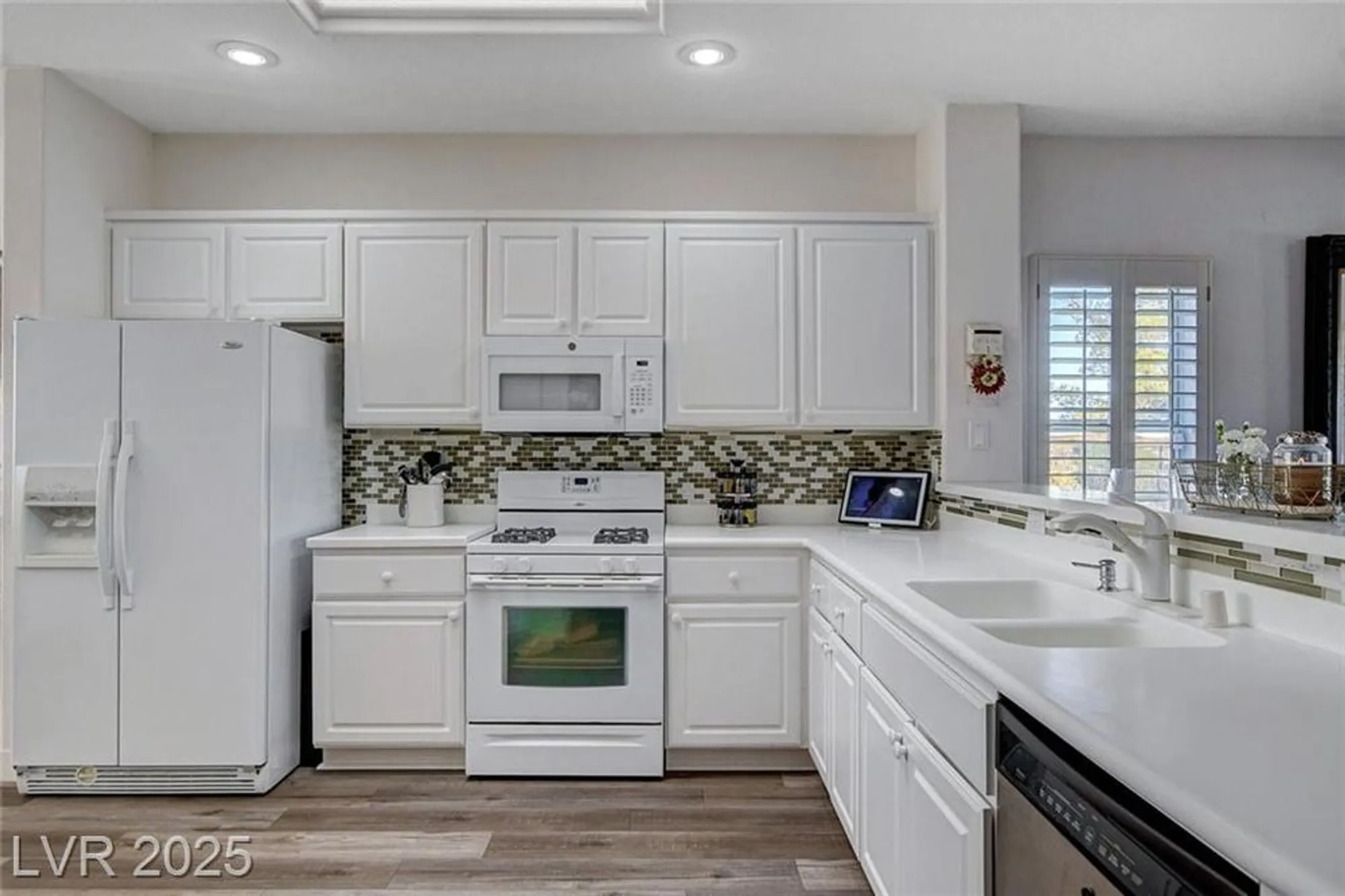 Property Slideshow image 17 of 60 | 1426 fieldbrook st, Henderson, NV, 89052
