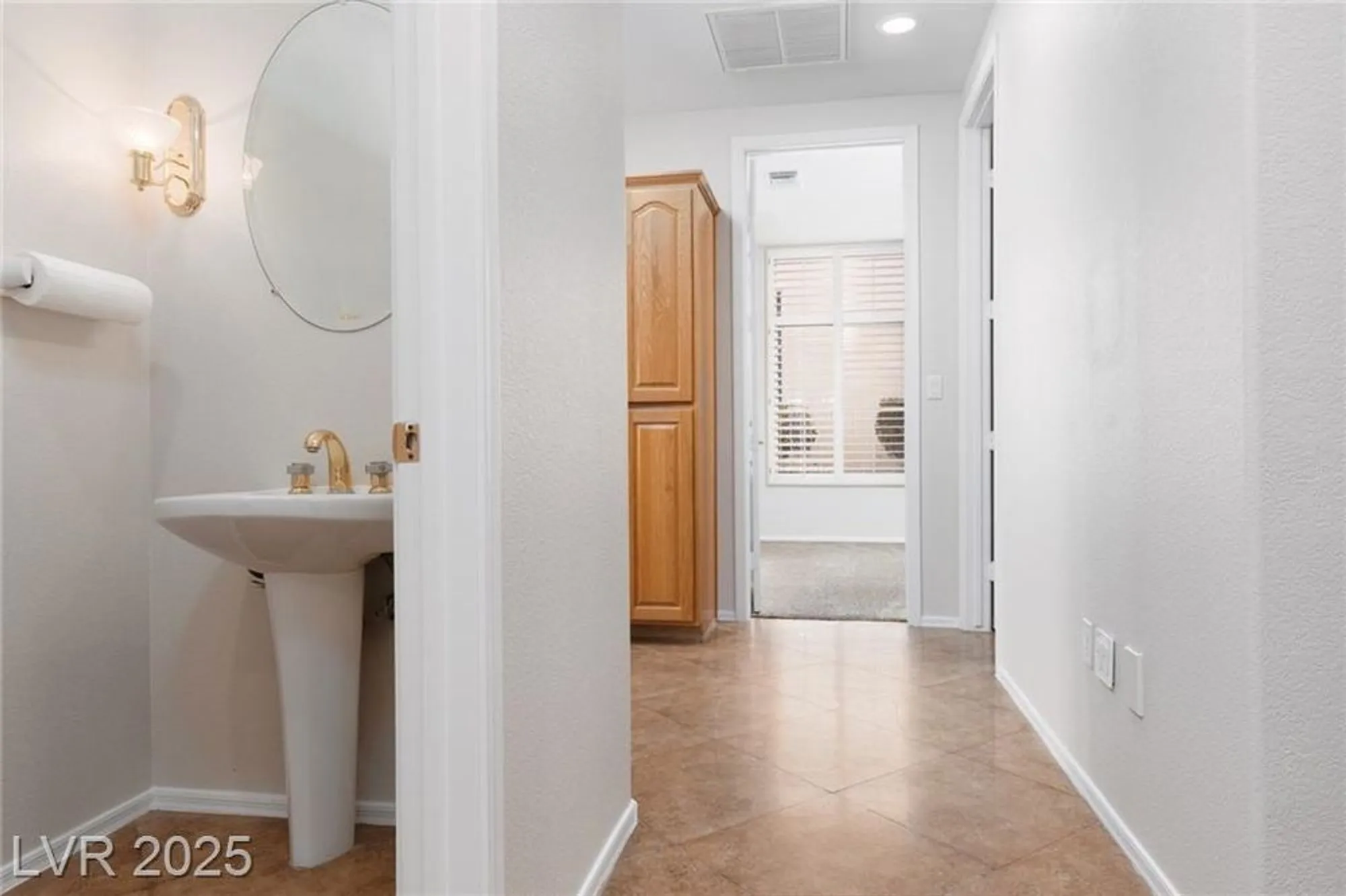 Property Slideshow image 26 of 67 | 2624 spalding dr, Las Vegas, NV, 89134