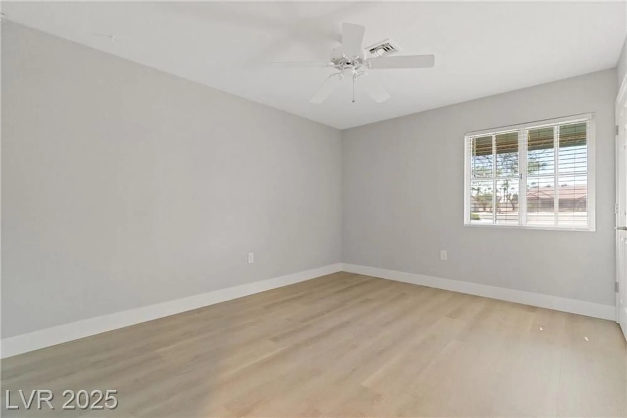 Property Slideshow image 20 of 32 | 9104 sundial dr, Las Vegas, NV, 89134