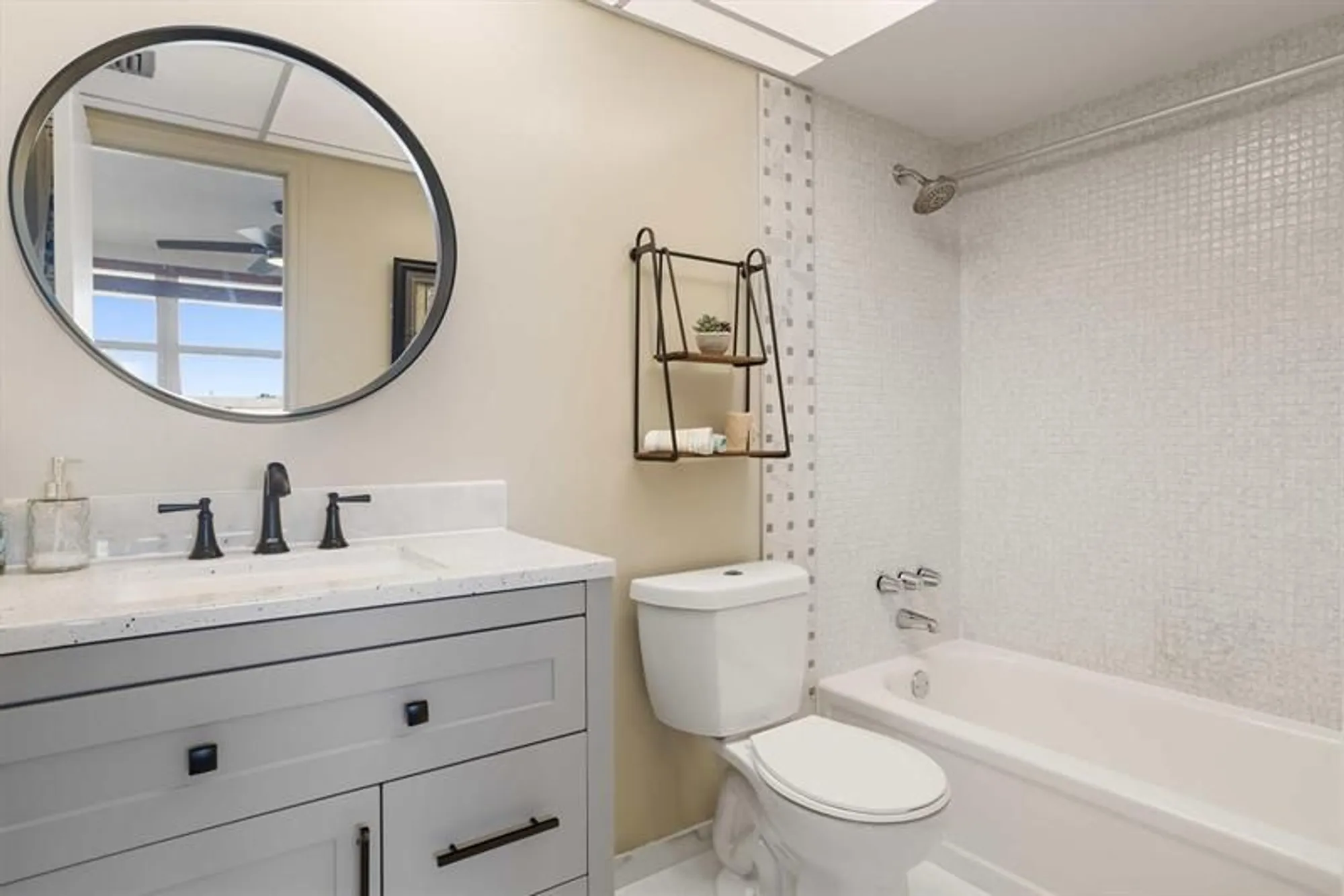 Property Slideshow image 19 of 46 | 3051 nw 46th ave 408, Lauderdale Lakes, FL, 33313