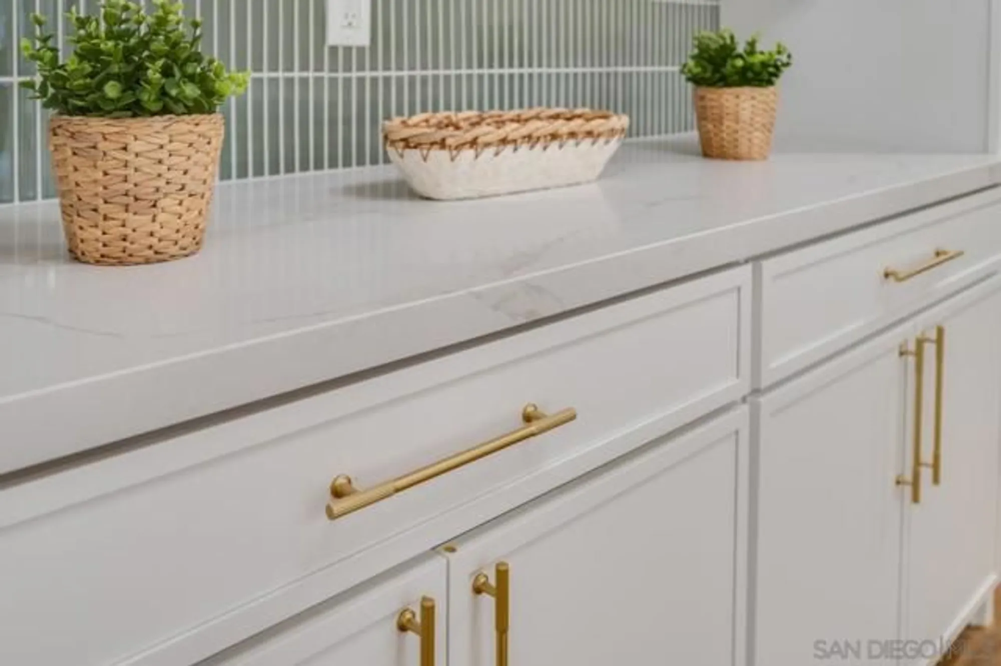 Property Slideshow image 12 of 30 | 12575 oaks north dr 220, San Diego, CA, 92128