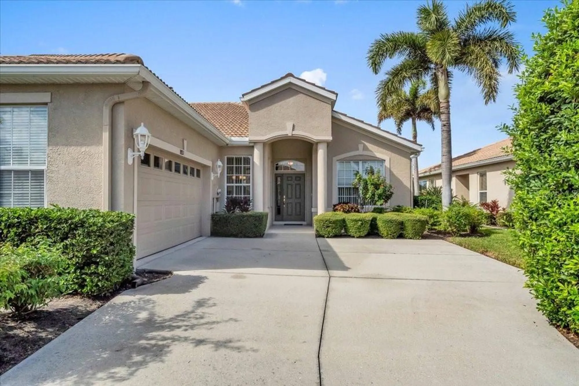 Property Slideshow image 39 of 59 | 8151 victoria falls cir, Sarasota, FL, 34243