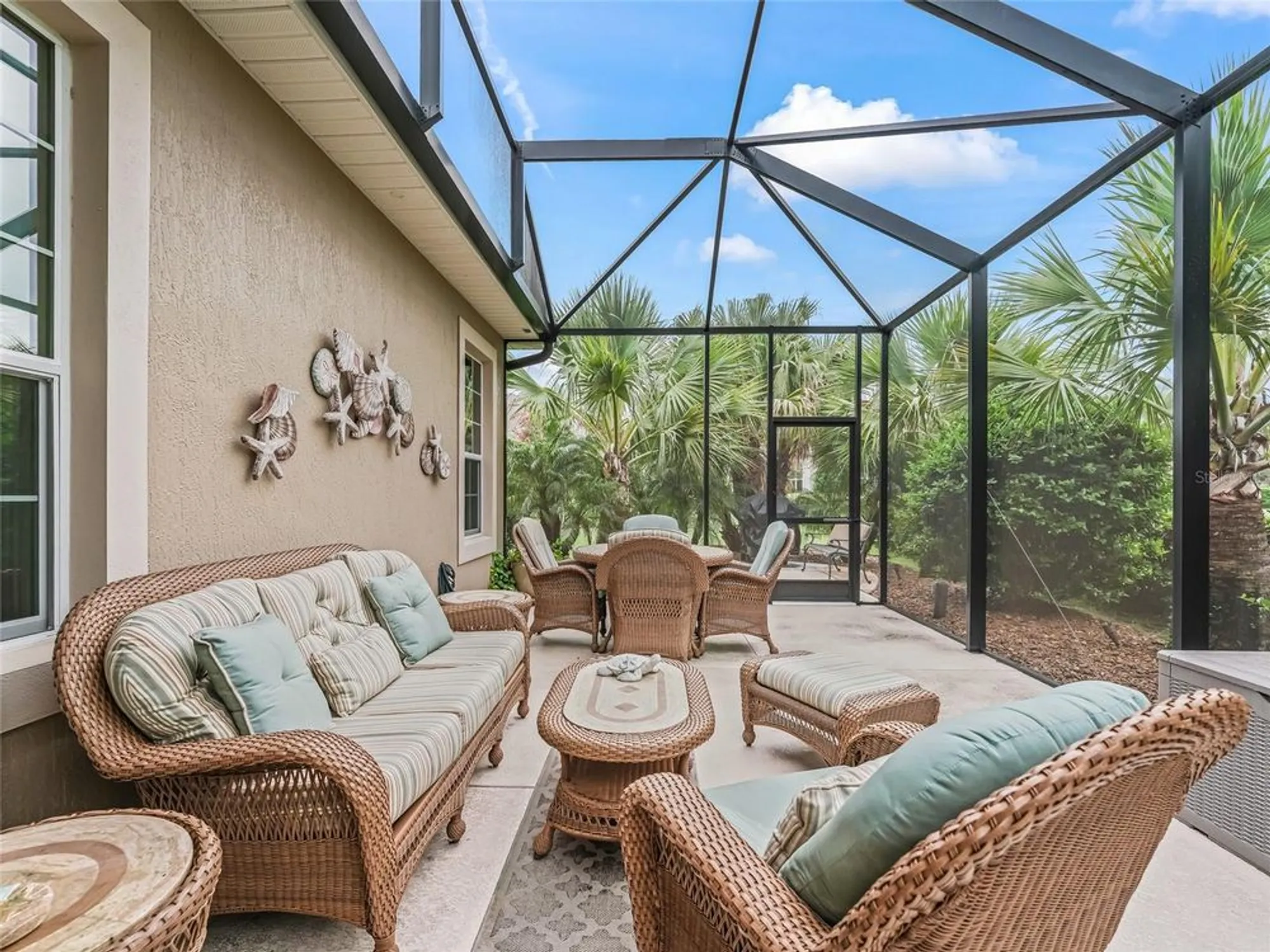 Property Slideshow image 21 of 59 | 2217 isleworth cir, The Villages, FL, 32163