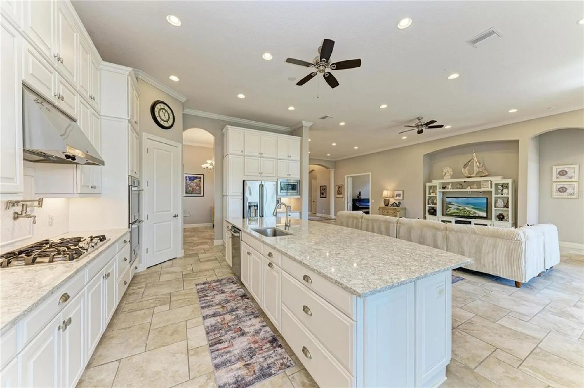 Property Slideshow image 22 of 100 | 13108 treviso dr, Bradenton, FL, 34211