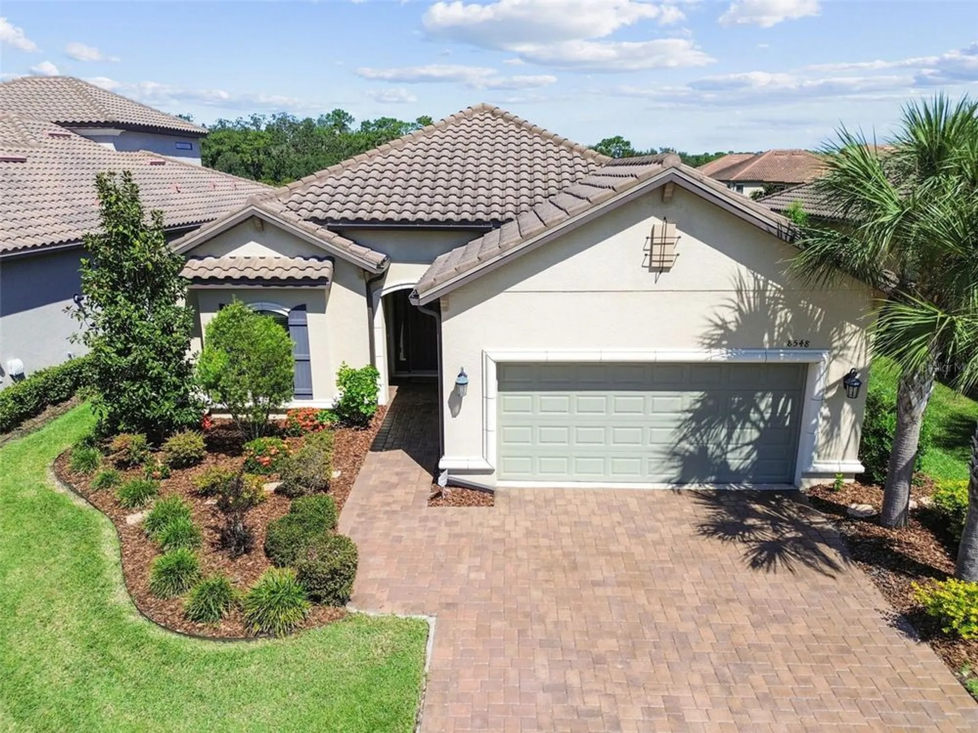 Property Slideshow image 22 of 79 | 8548 grand alberato rd, Tampa, FL, 33647