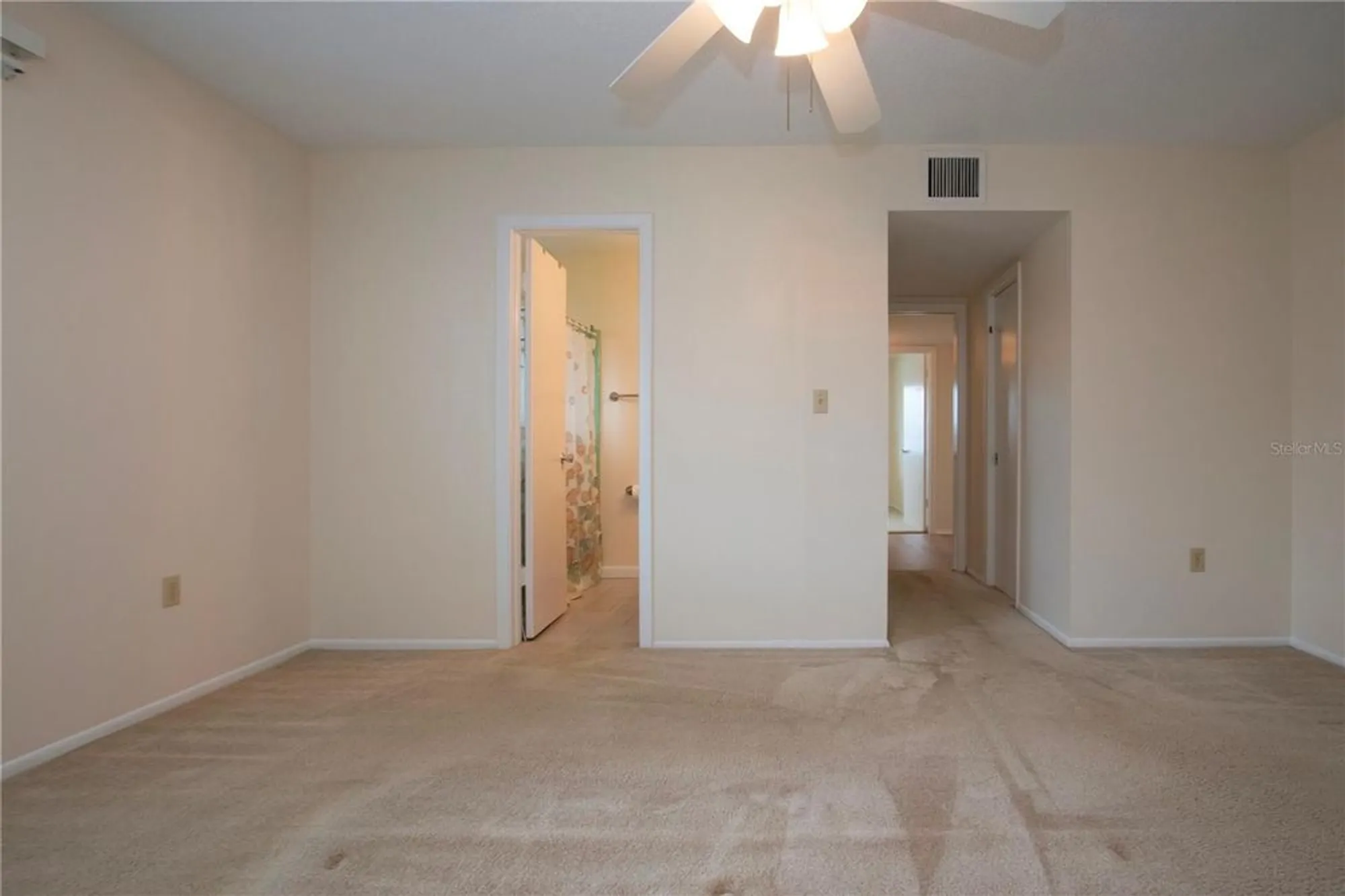 Property Slideshow image 21 of 56 | 1715 danbury dr, Sun City Center, FL, 33573