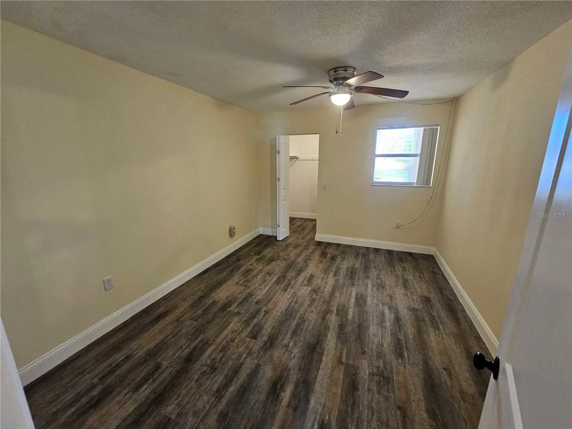 Property Slideshow image 8 of 30 | 5940 30th ave 106, Gulfport, FL, 33707