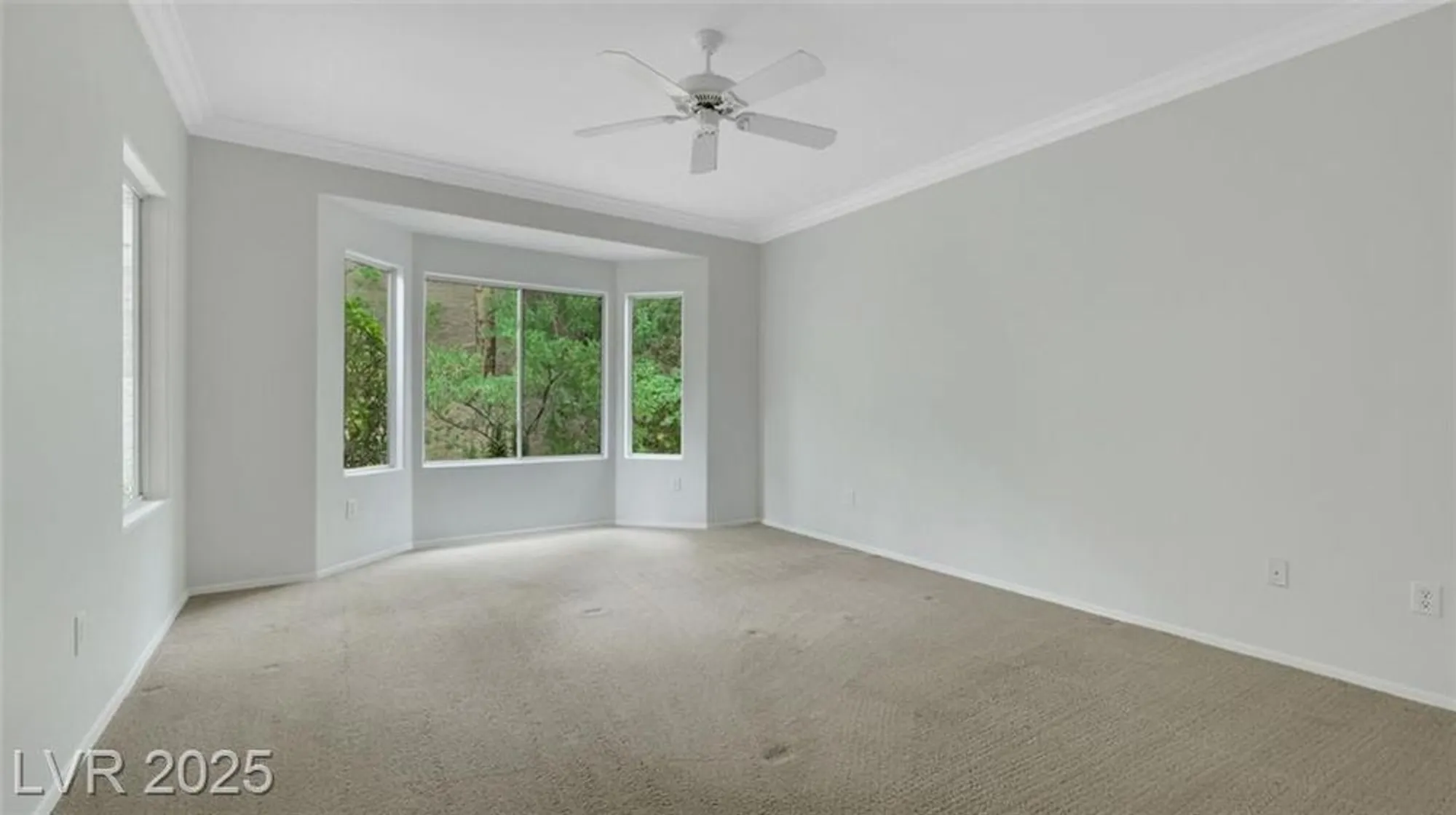 Property Slideshow image 23 of 36 | 2350 little bighorn dr, Henderson, NV, 89052