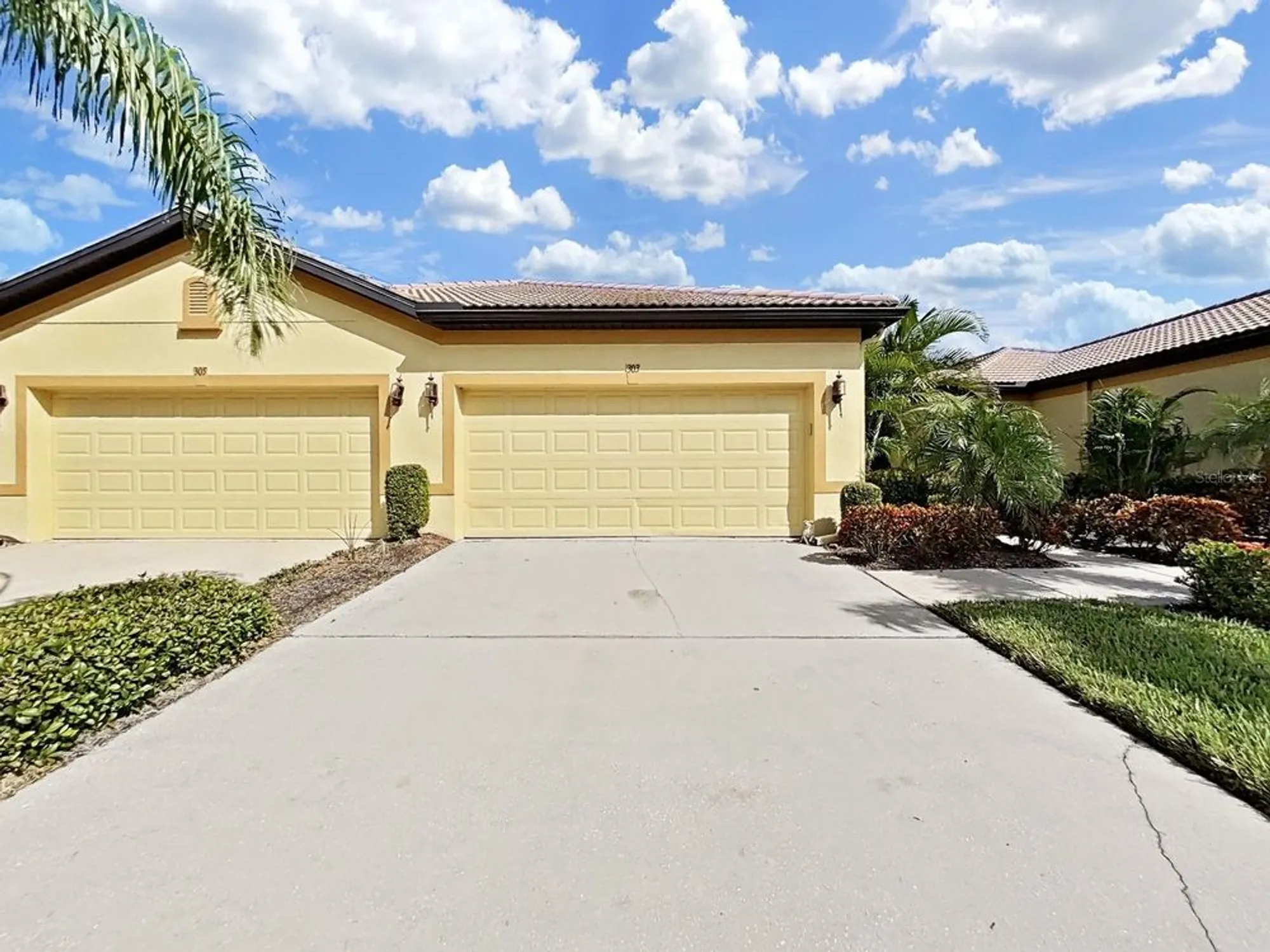 Property Slideshow image 91 of 100 | 303 bluewater falls ct, Apollo Beach, FL, 33572