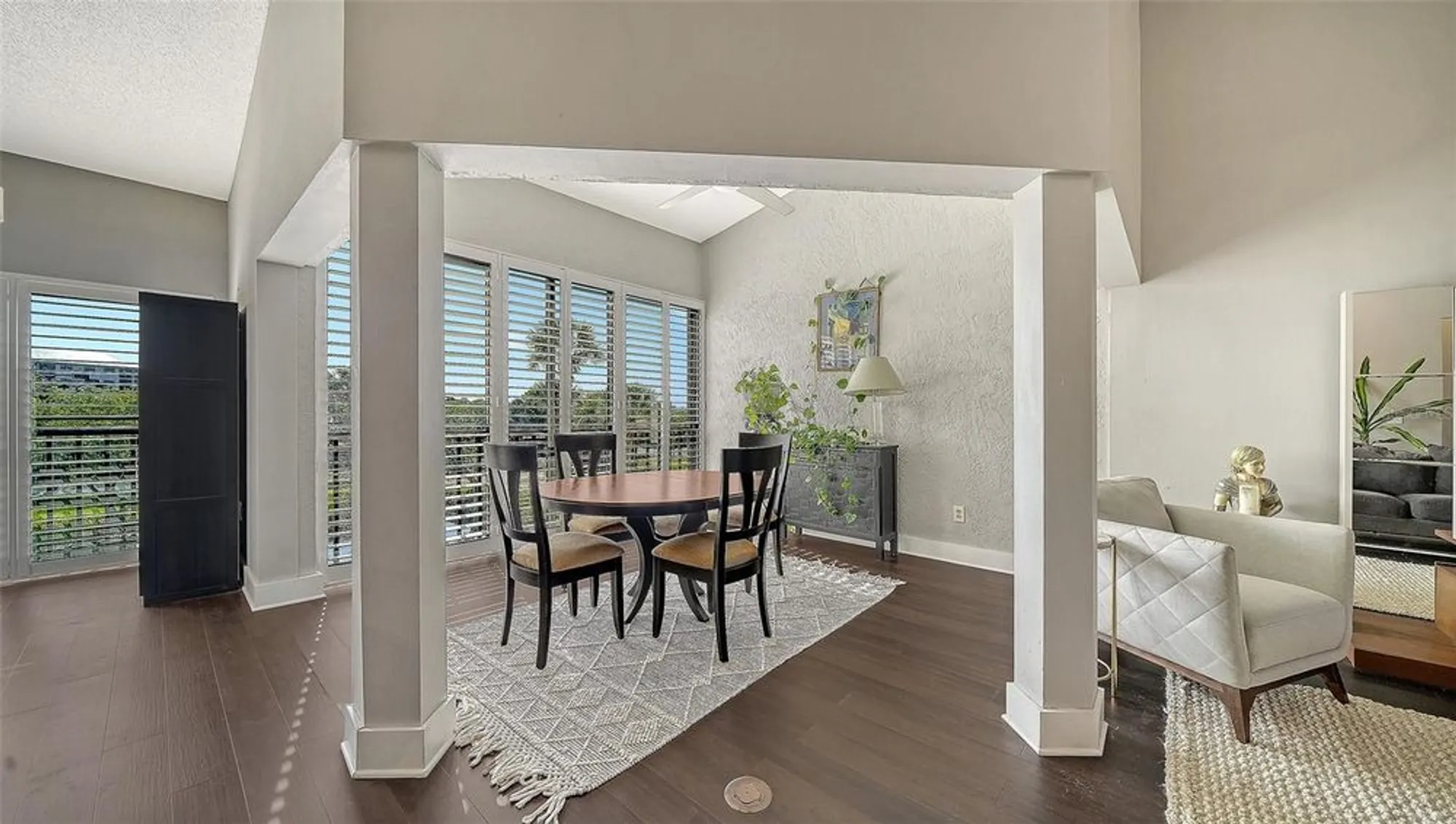 Property Slideshow image 10 of 53 | 5260 heron way # 202, Sarasota, FL, 34231