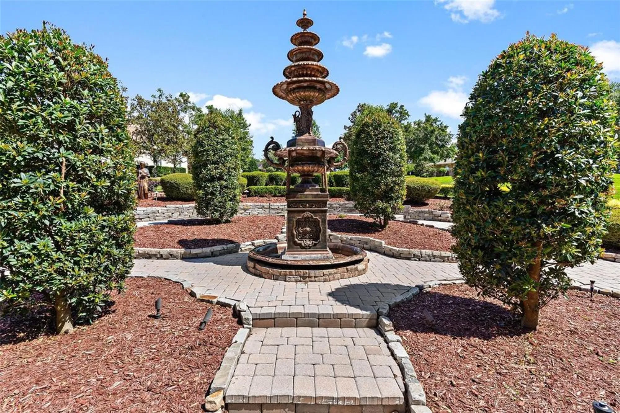 Property Slideshow image 24 of 82 | 5235 greens dr, Lady Lake, FL, 32159