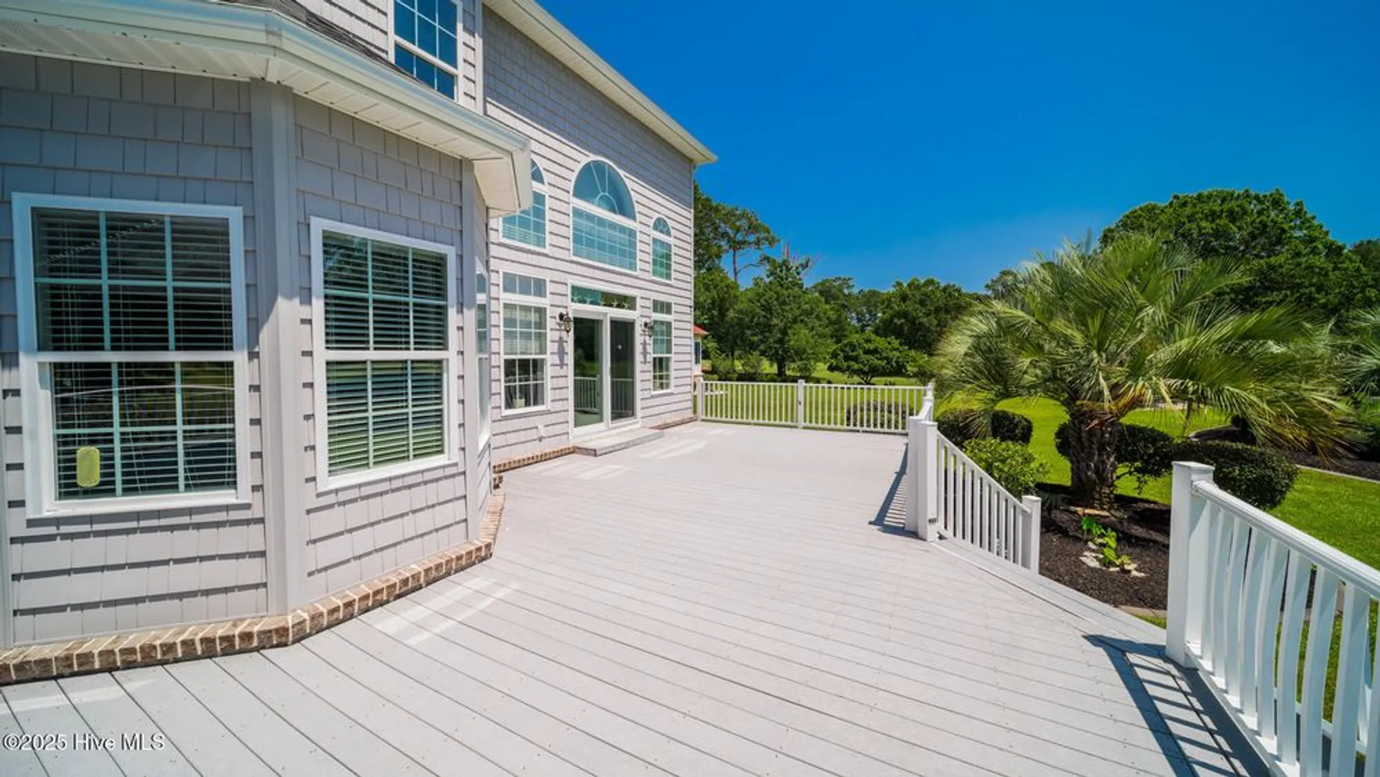 Property Slideshow image 5 of 72 | 569 fairburn ct, Calabash, NC, 28467