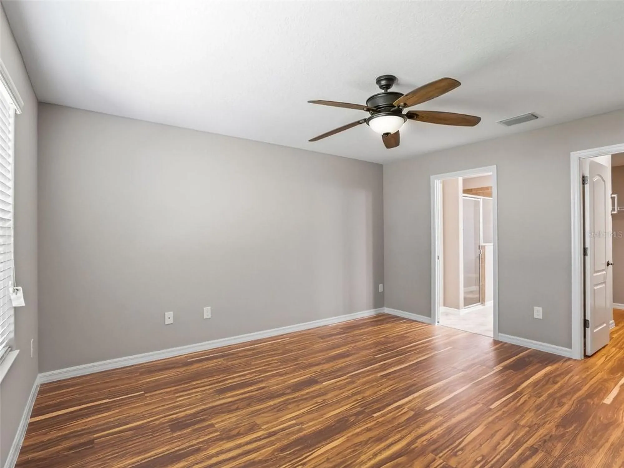 Property Slideshow image 19 of 37 | 828 silver oak ave, Lady Lake, FL, 32159