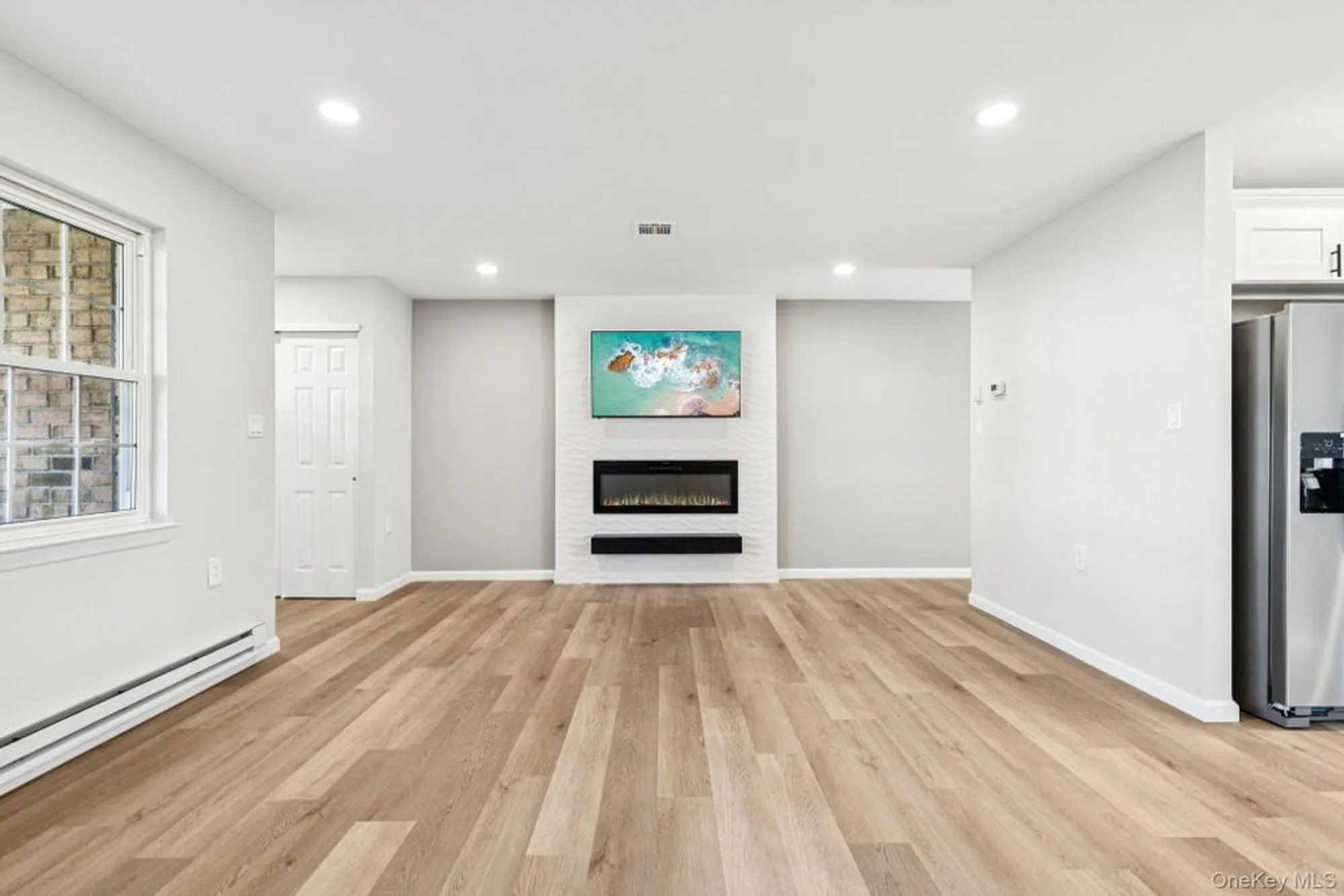 Property Slideshow image 8 of 26 | 195 canterbury dr, Ridge, NY, 11961