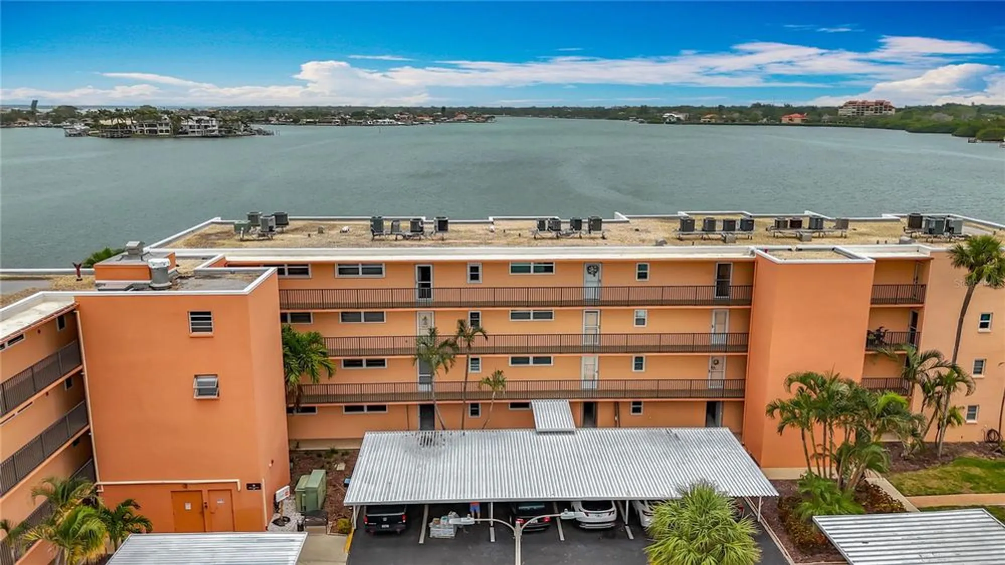 Property Slideshow image 41 of 57 | 7665 sun island dr 206, South Pasadena, FL, 33707