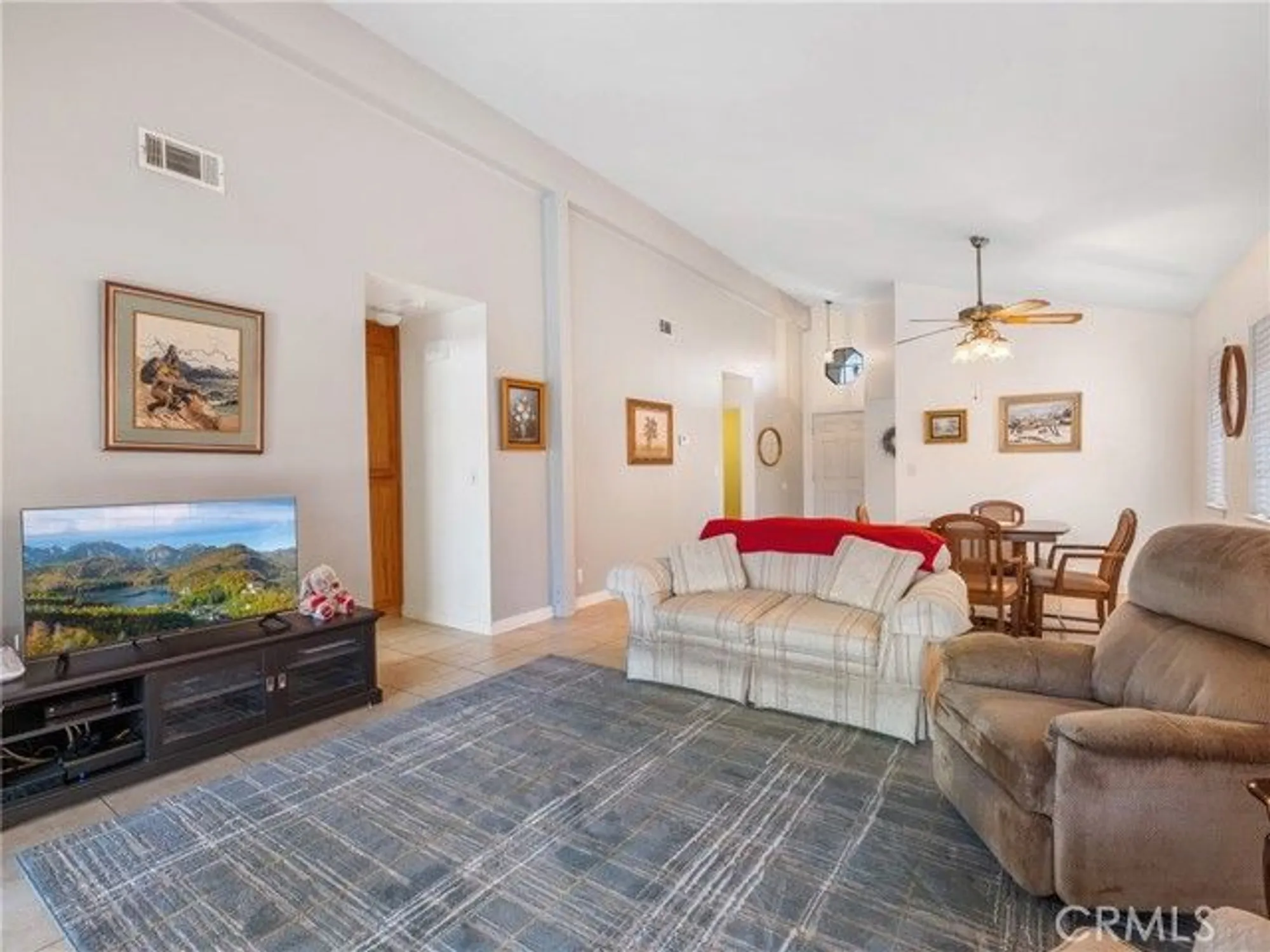 Property Slideshow image 8 of 38 | 11704 juniper dr, Apple Valley, CA, 92308