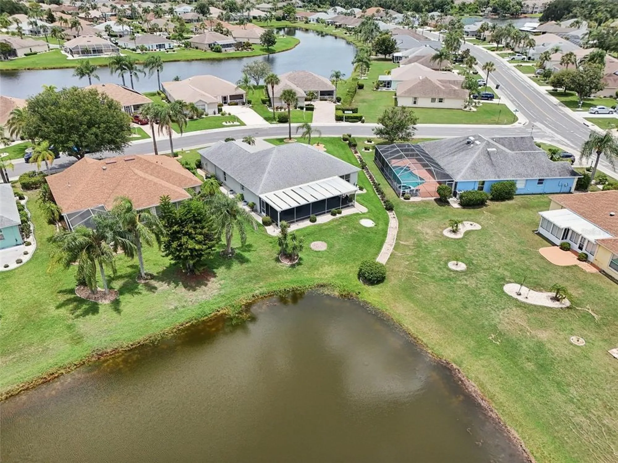 Property Slideshow image 38 of 46 | 2306 emerald lake dr, Sun City Center, FL, 33573