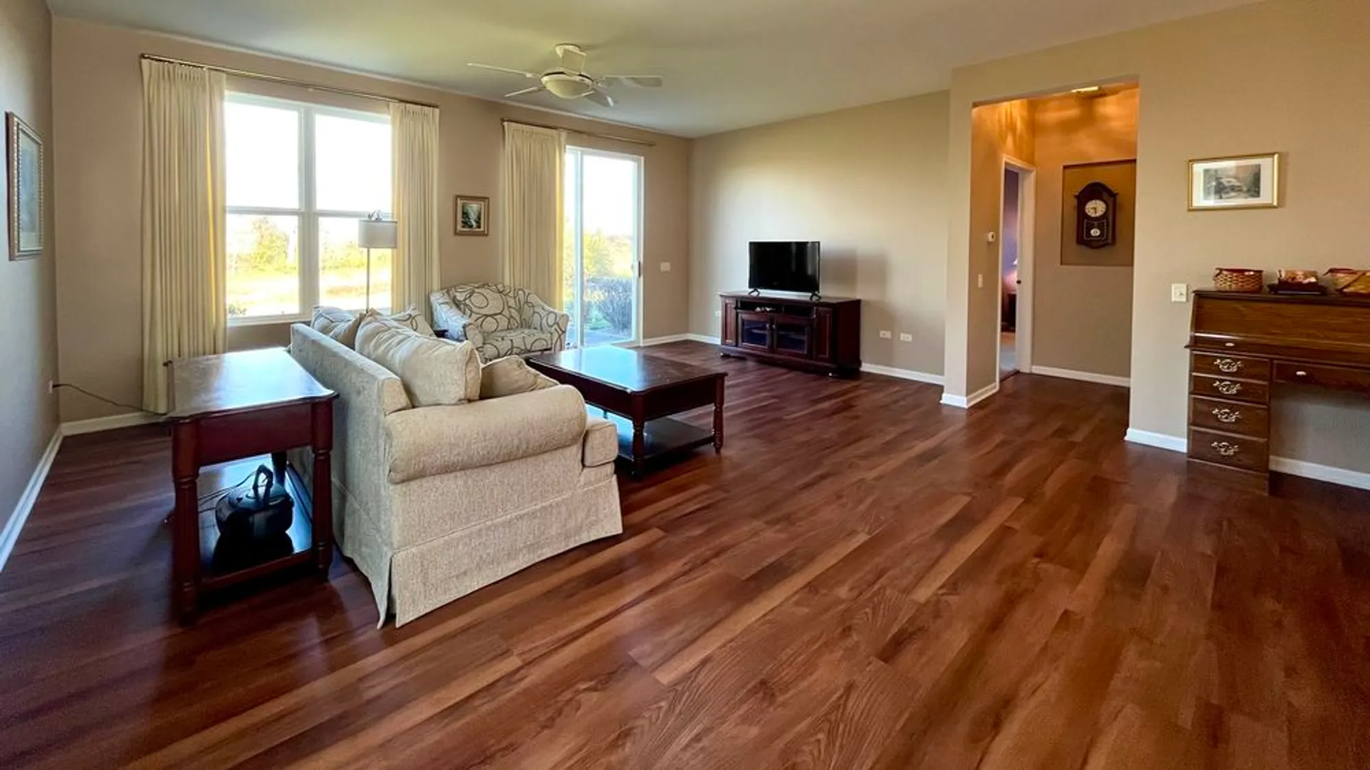 Property Slideshow image 6 of 36 | 12620 oak grove dr, Huntley, IL, 60142