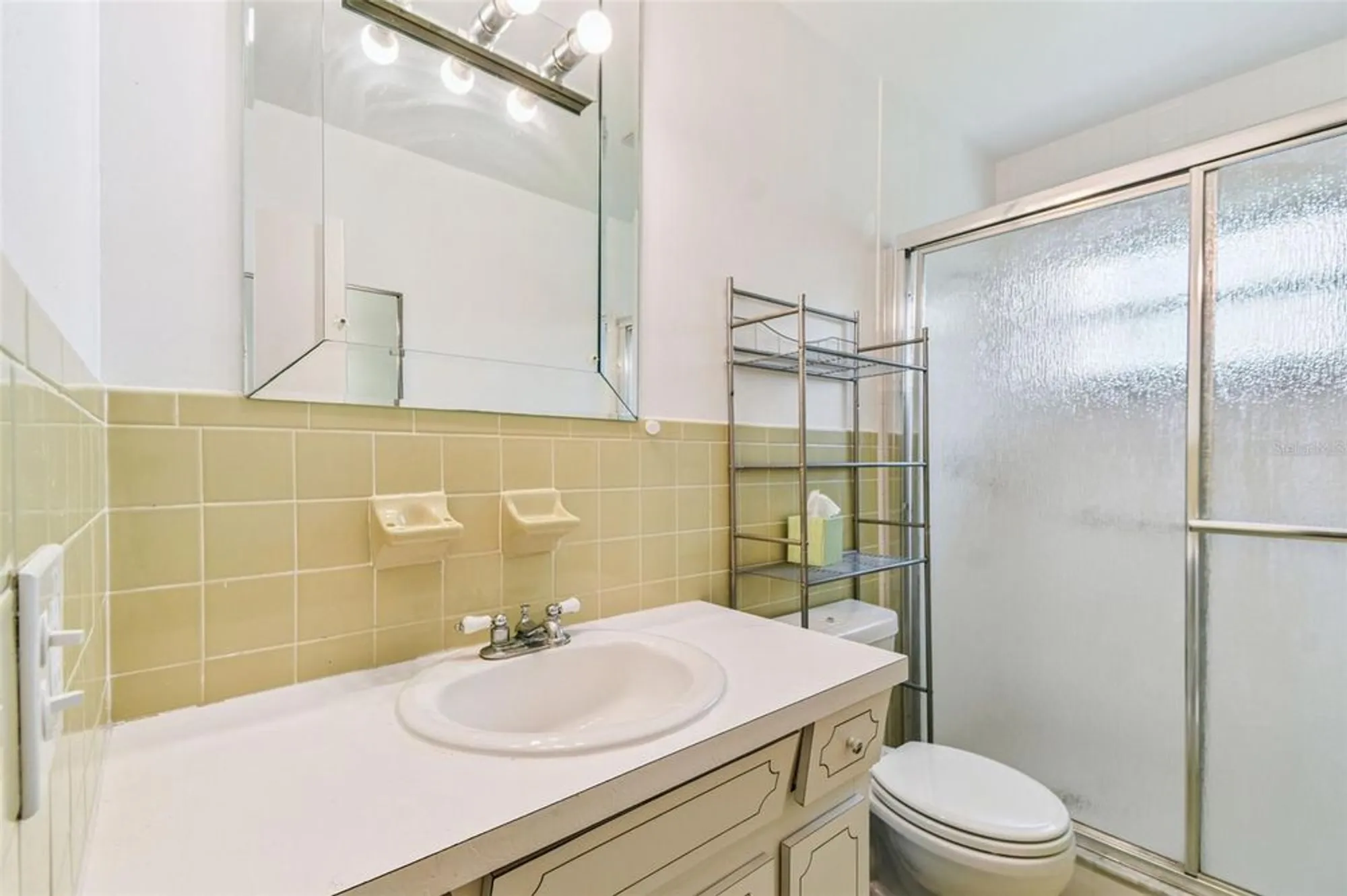 Property Slideshow image 42 of 55 | 2071 australia way 59, Clearwater, FL, 33763