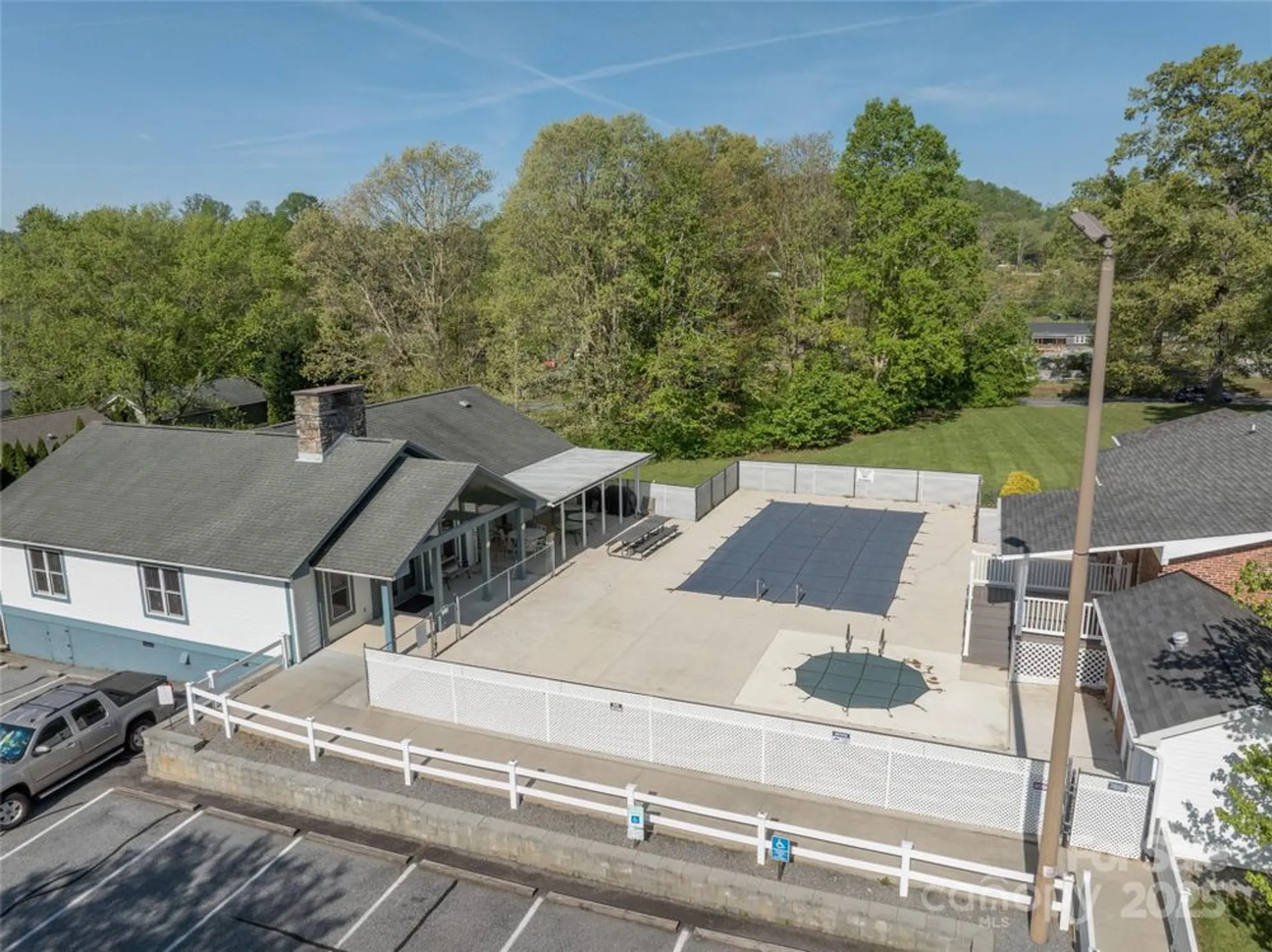 Property Slideshow image 37 of 42 | 236 white ash cir, Hendersonville, NC, 28739