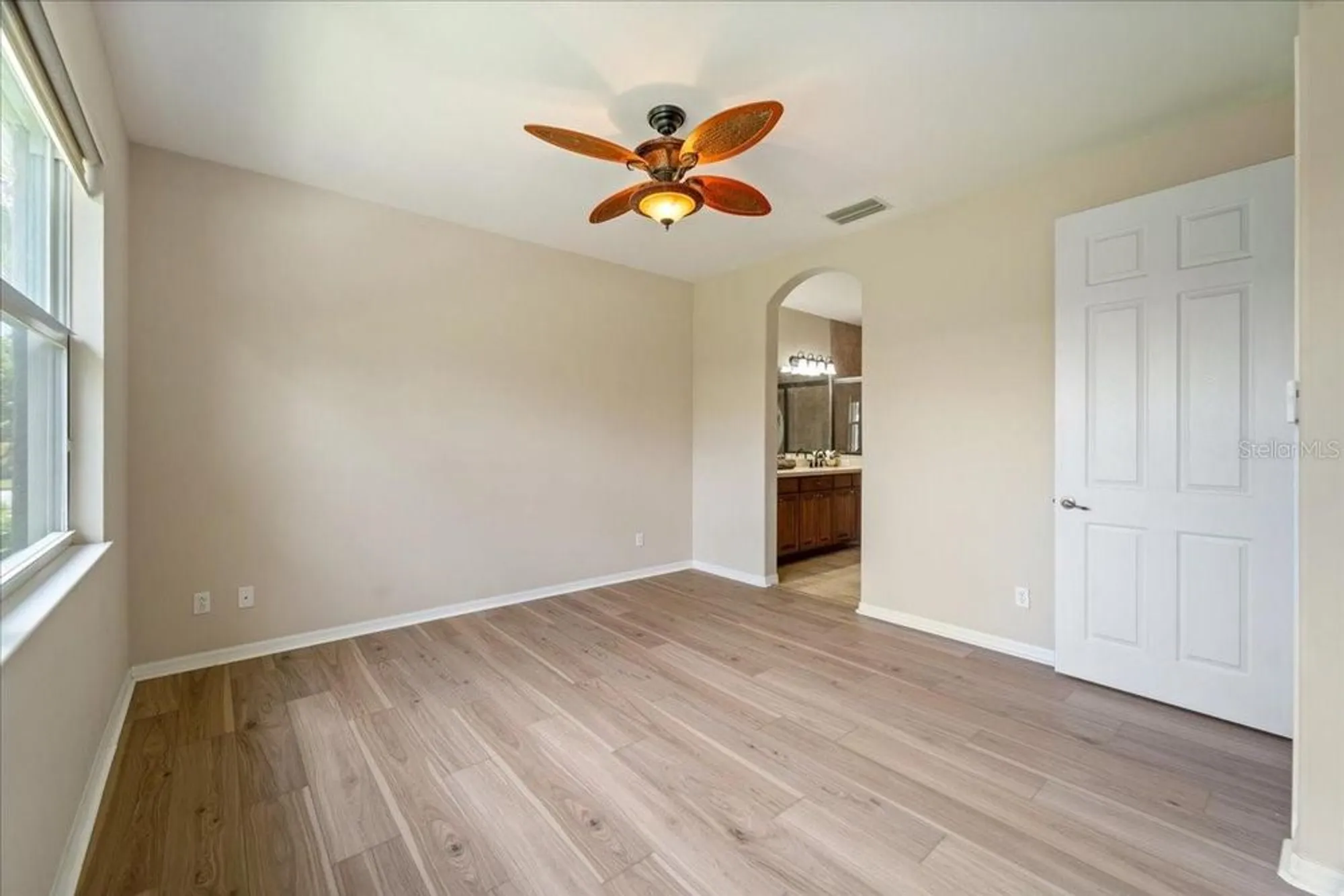 Property Slideshow image 17 of 39 | 10662 camarelle cir, Fort Myers, FL, 33913