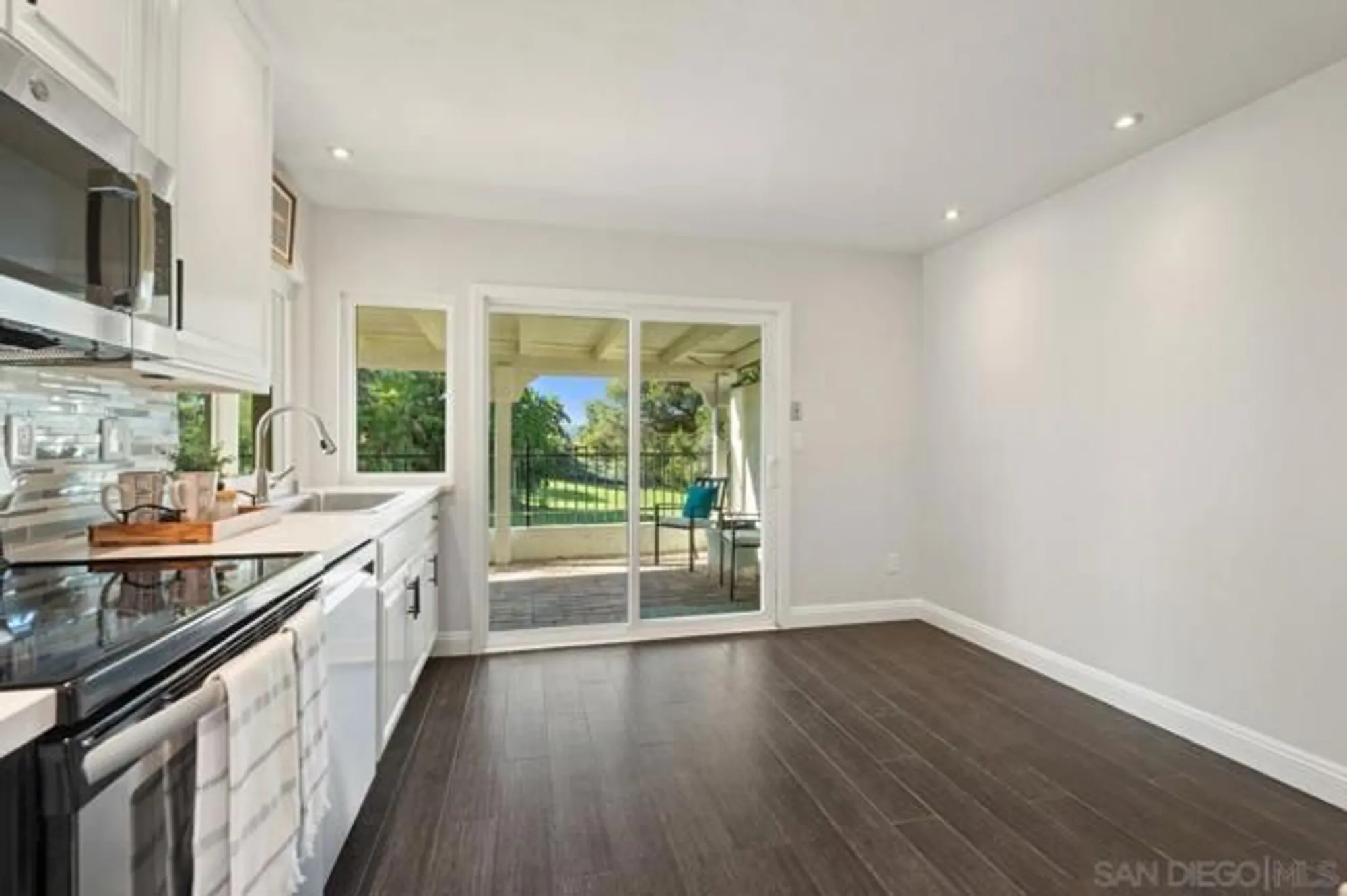 Property Slideshow image 15 of 39 | 17756 camino ancho, San Diego, CA, 92128