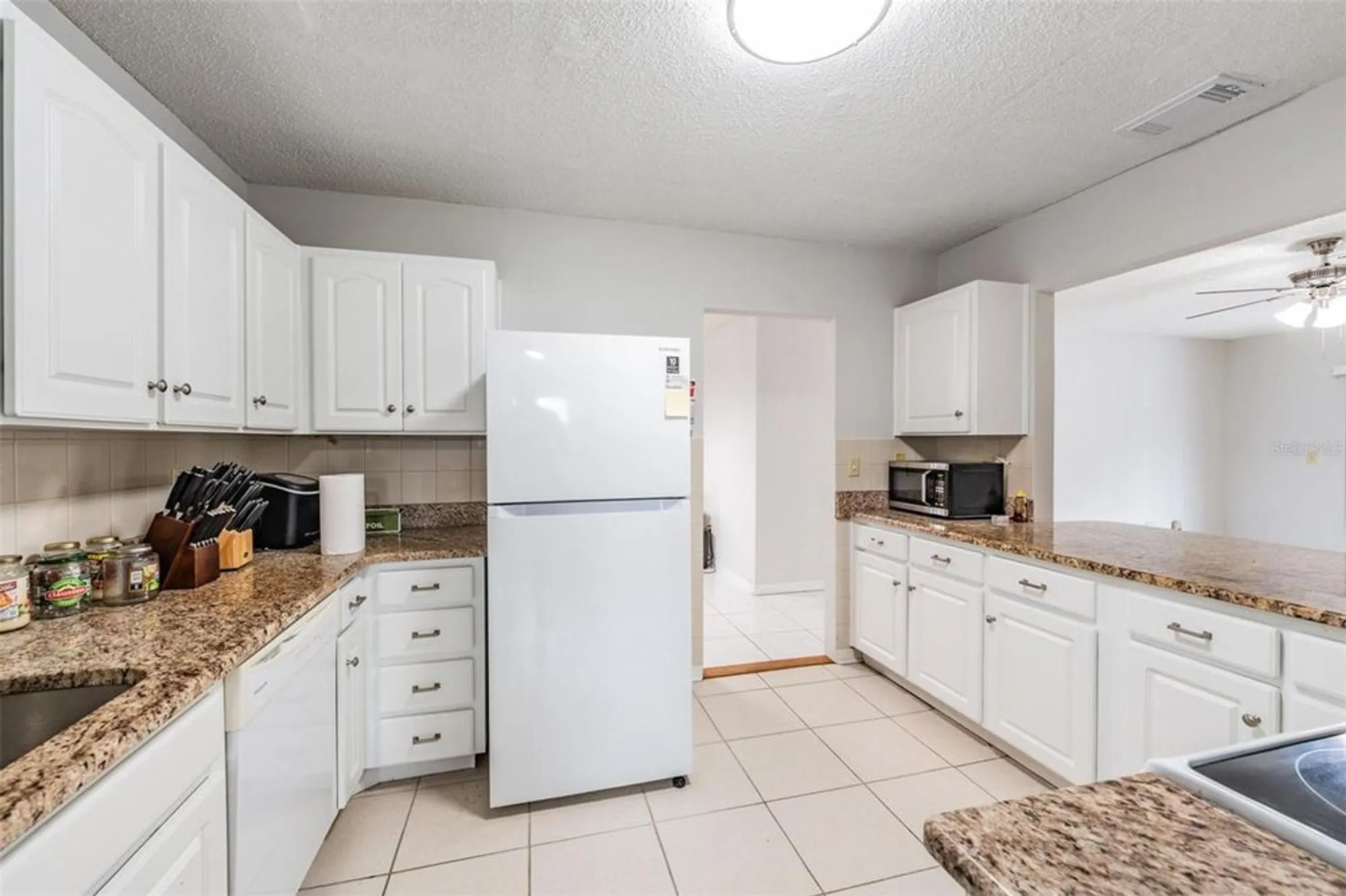 Property Slideshow image 12 of 51 | 1209 wild feather ln, Sun City Center, FL, 33573