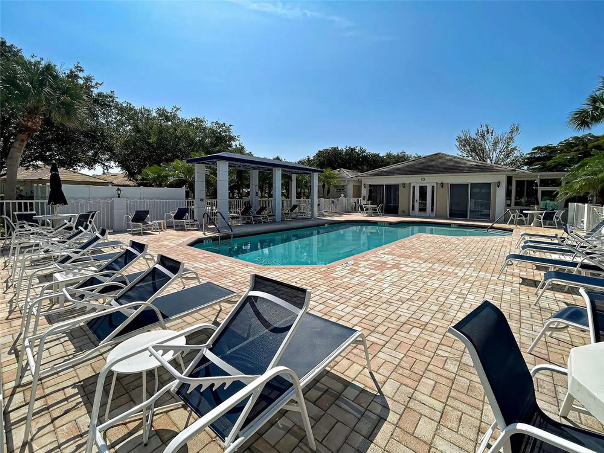 Property Slideshow image 49 of 54 | 912 barclay ct, Venice, FL, 34293