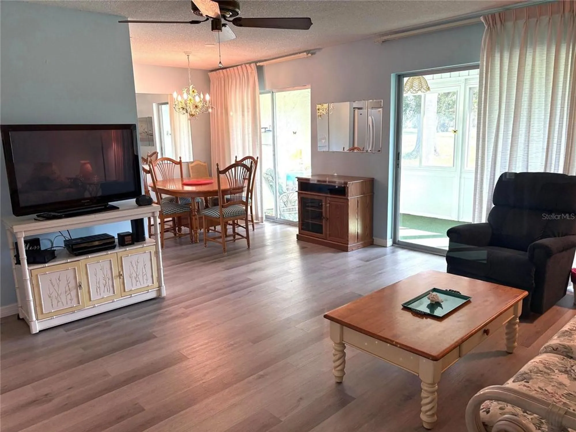 Property Slideshow image 6 of 34 | 1901 canterbury ln 10, Sun City Center, FL, 33573