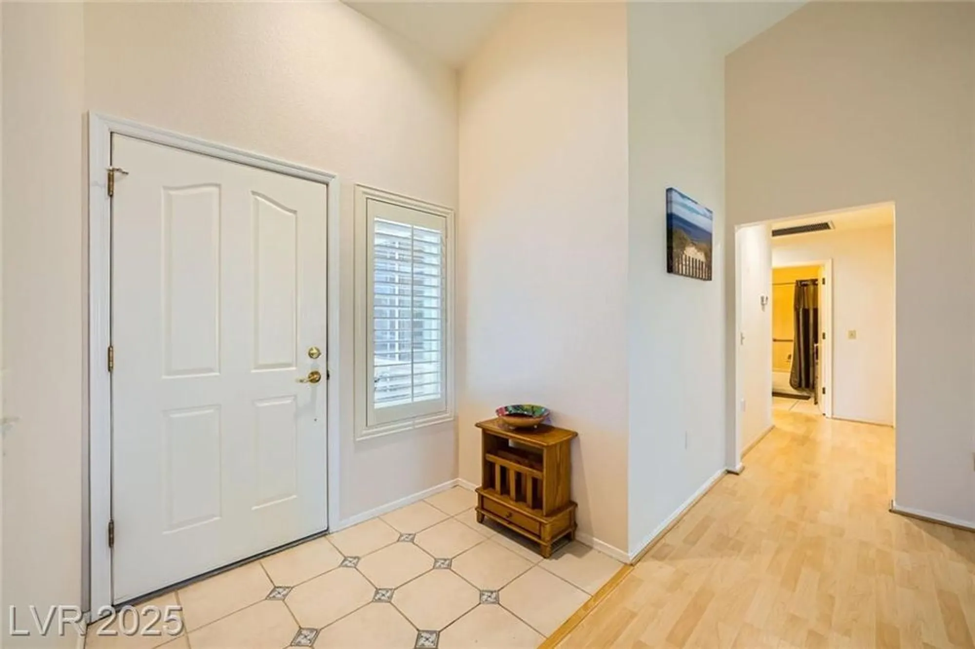 Property Slideshow image 9 of 53 | 9024 starmount dr, Las Vegas, NV, 89134