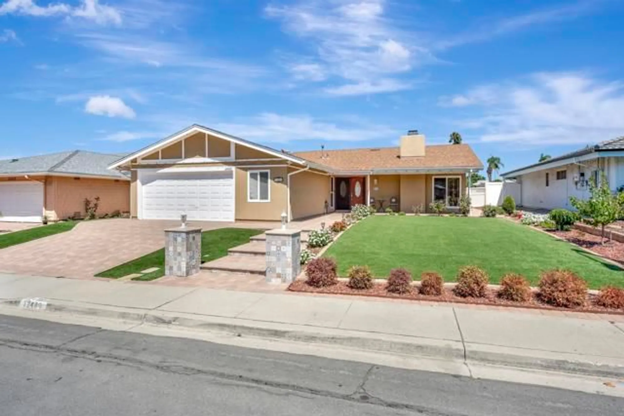 Property Slideshow image 2 of 31 | 12486 lomica dr, San Diego, CA, 92128