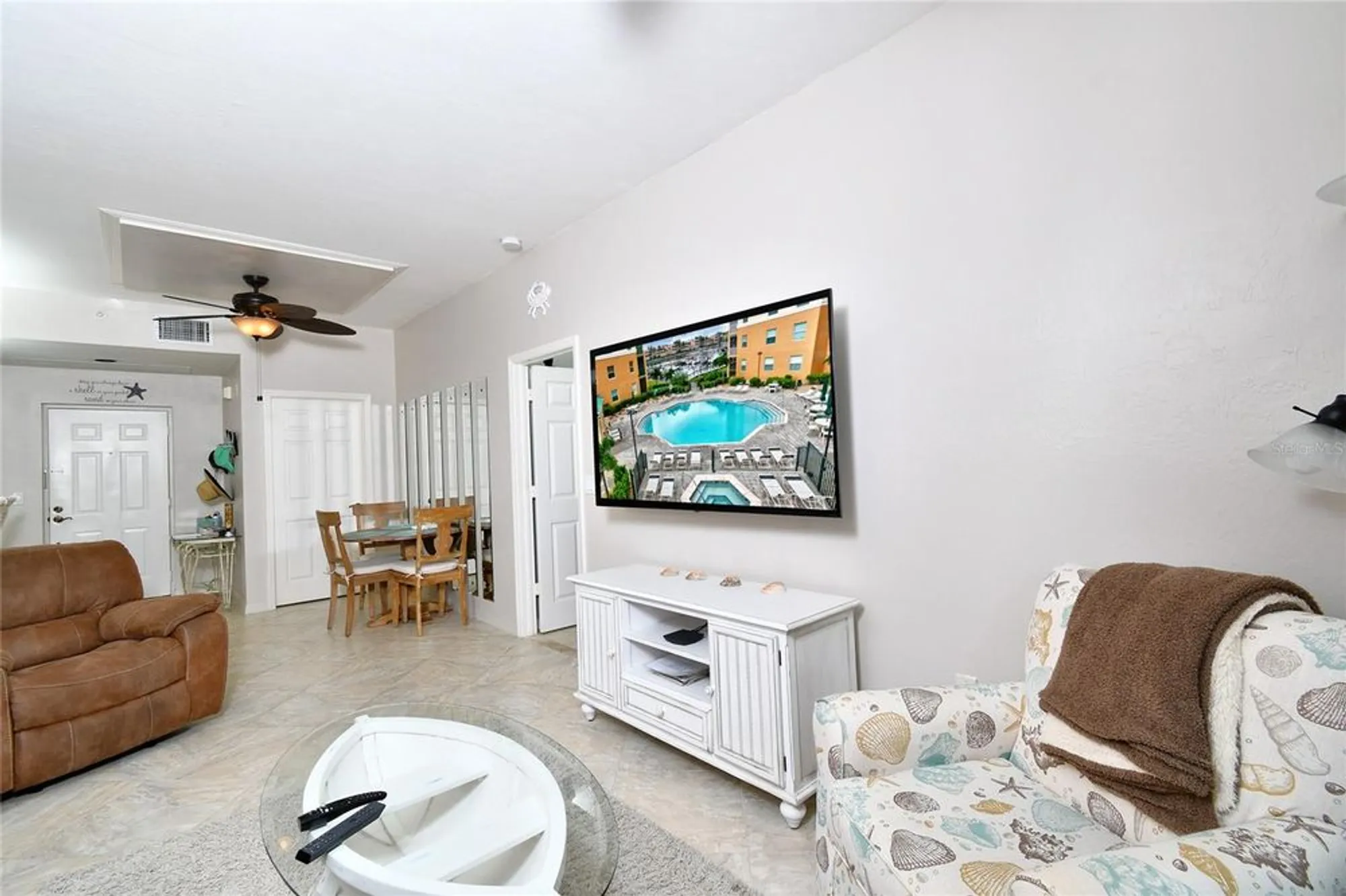 Property Slideshow image 12 of 37 | 2060 matecumbe key rd 2102, Punta Gorda, FL, 33955