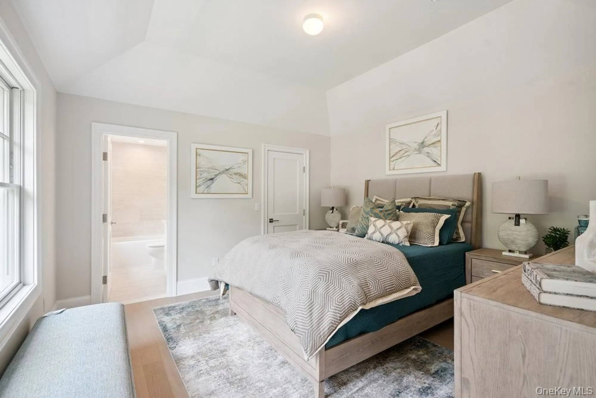 Property Slideshow image 34 of 46 | 46 plainview rd, Woodbury, NY, 11797