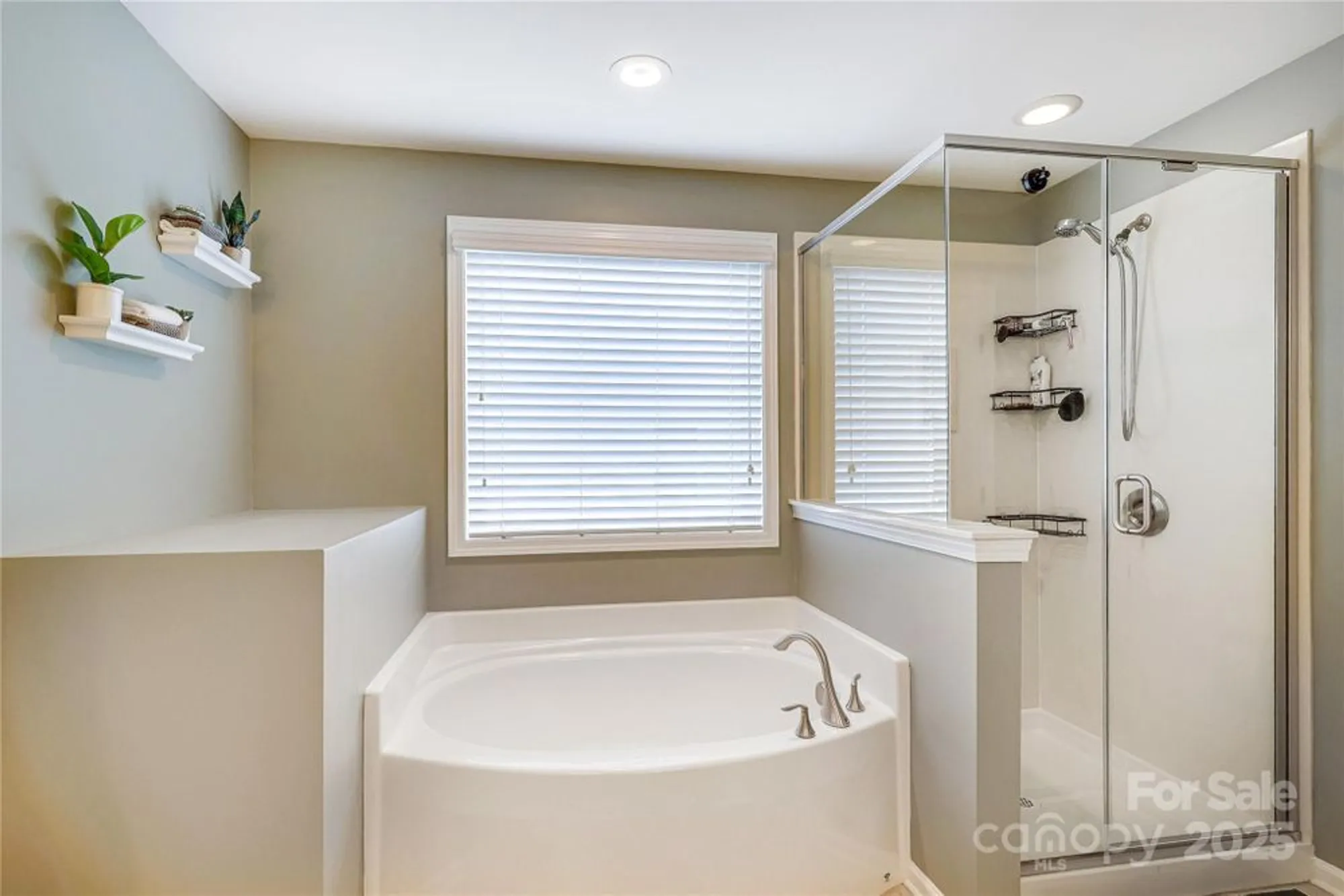 Property Slideshow image 23 of 46 | 5015 el molino dr, Charlotte, NC, 28214