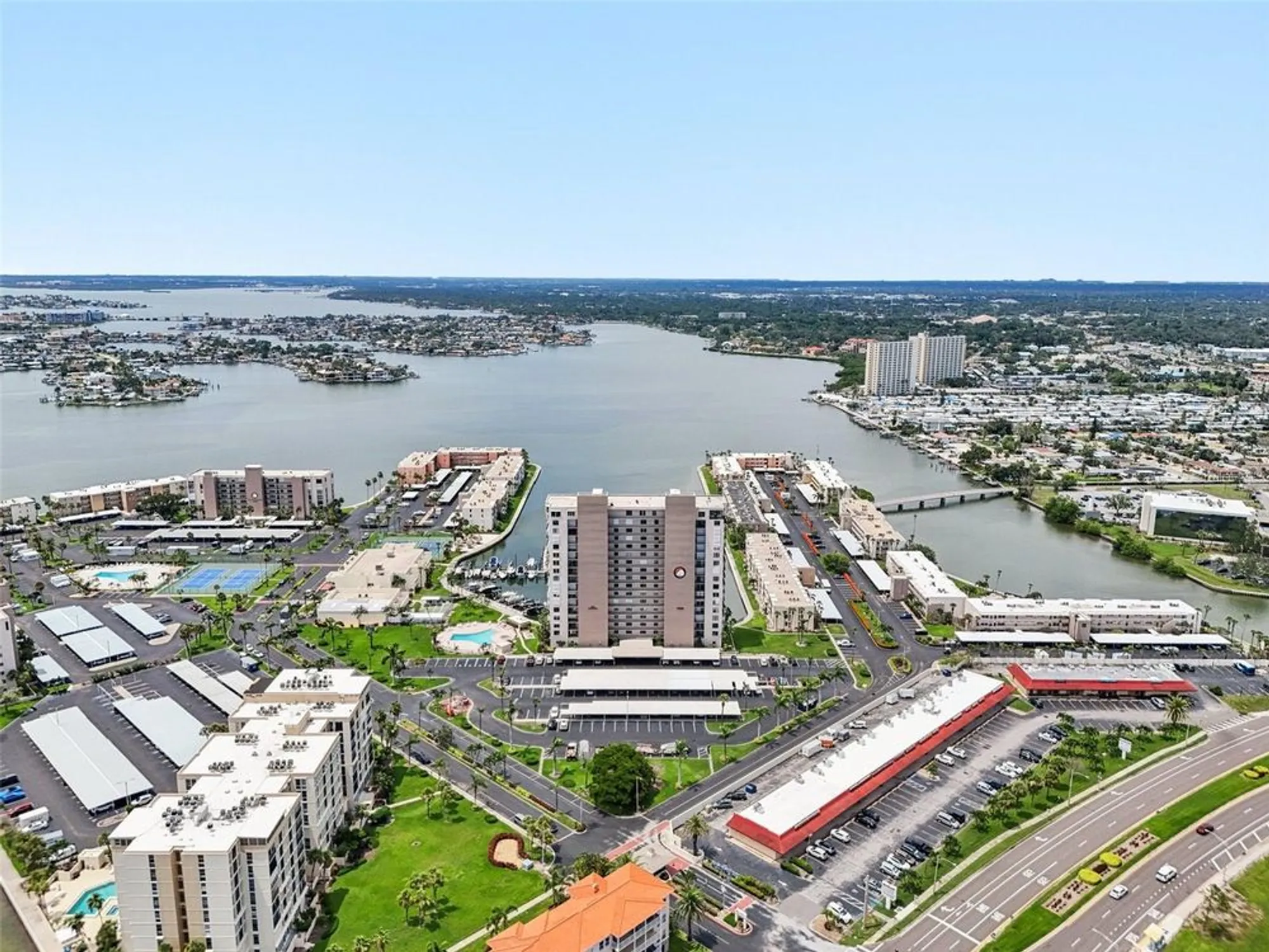 Property Slideshow image 28 of 29 | 7300 sun island dr 1602, South Pasadena, FL, 33707