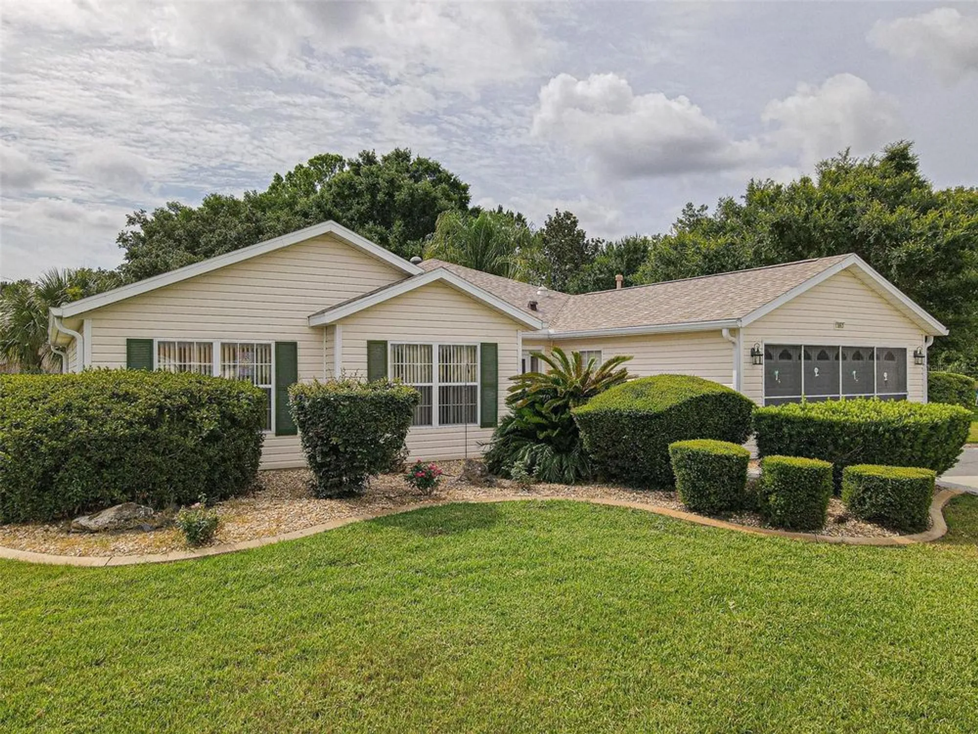 Property Slideshow image 11 of 89 | 13863 se 85th cir, Summerfield, FL, 34491
