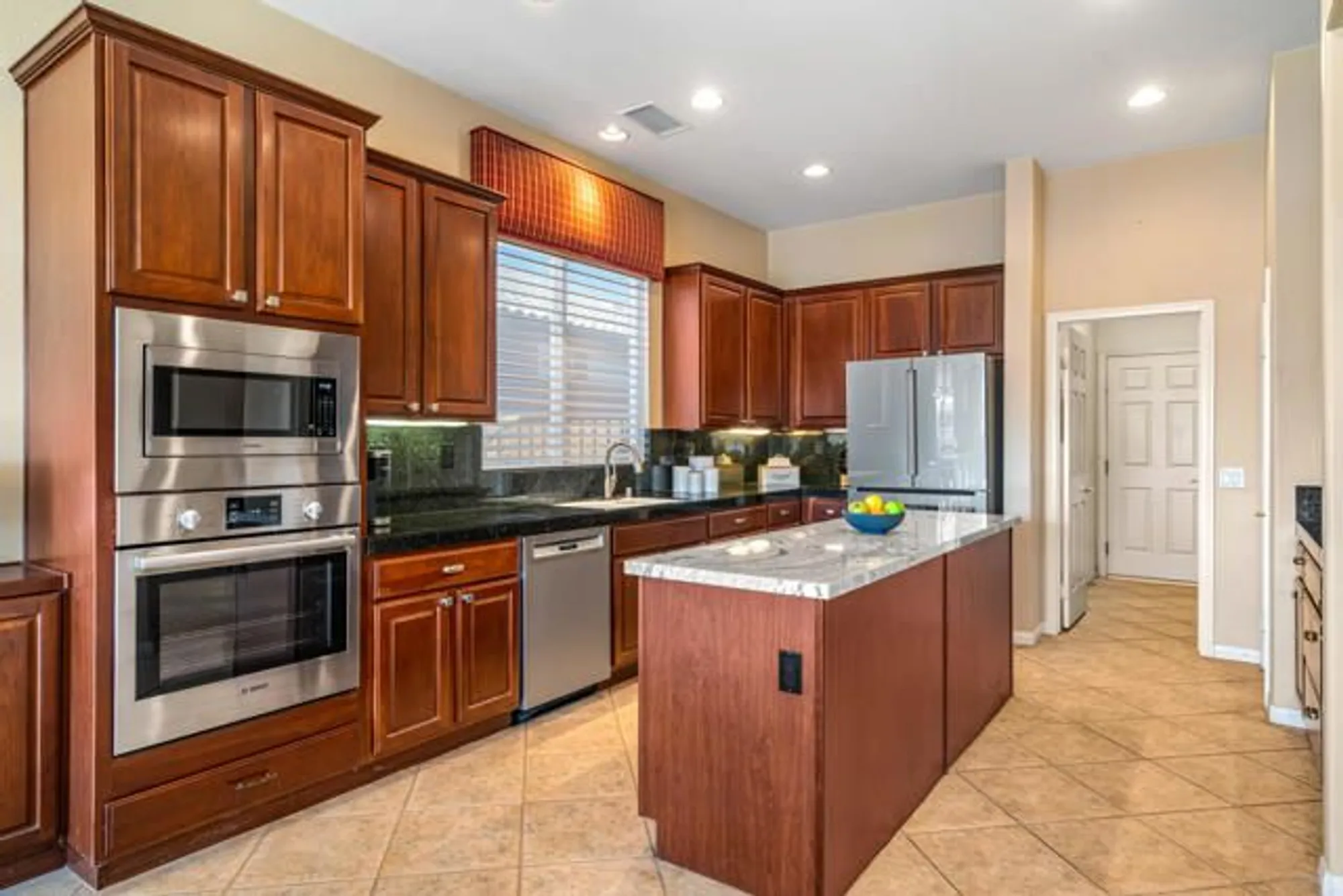 Property Slideshow image 21 of 68 | 80607 prestwick pl, Indio, CA, 92201