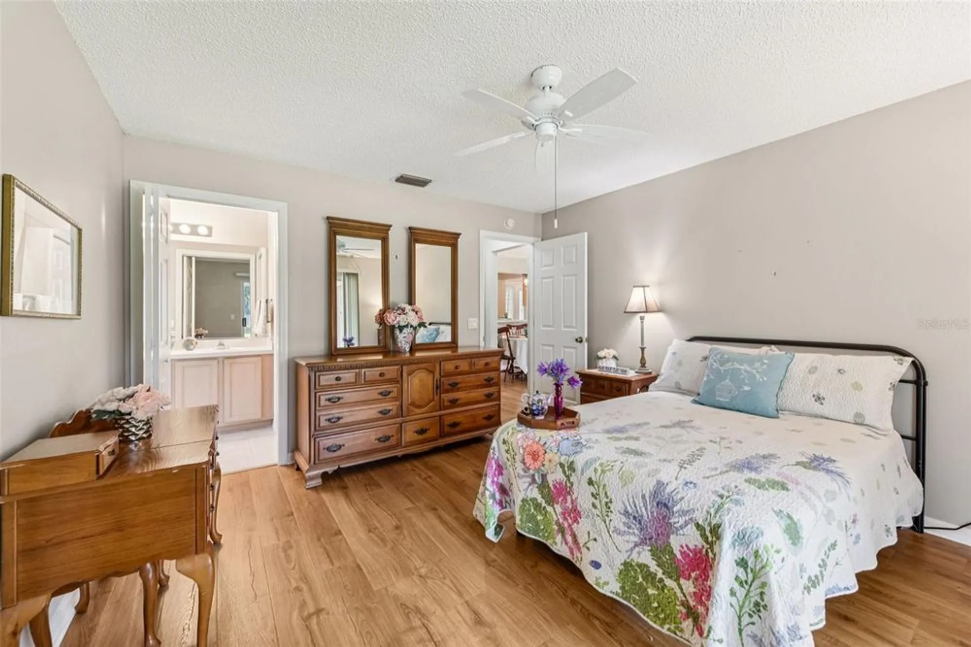 Property Slideshow image 29 of 53 | 516 loma paseo dr, The Villages, FL, 32159