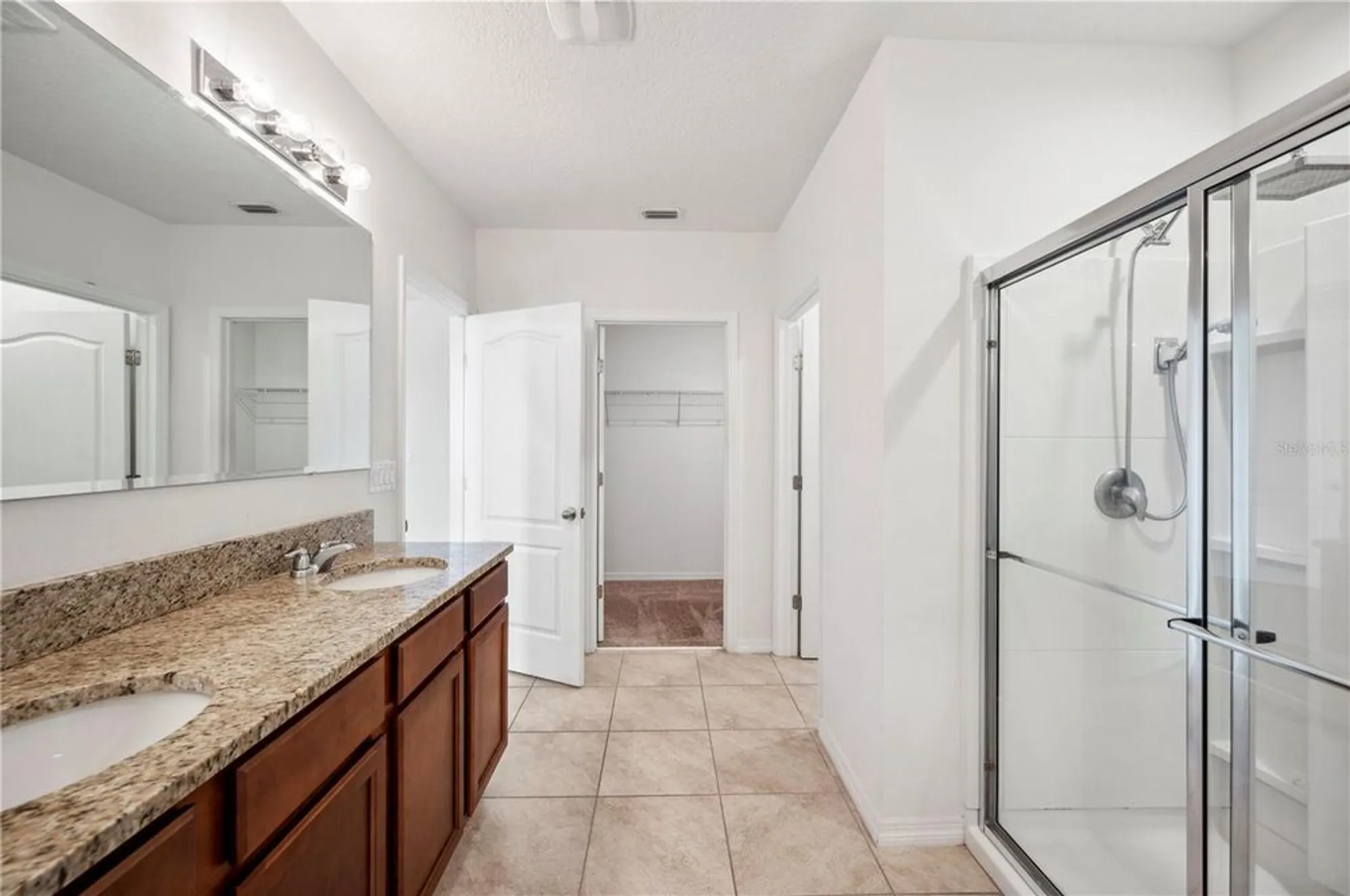 Property Slideshow image 27 of 49 | 2062 blue highlands dr, Lakeland, FL, 33811