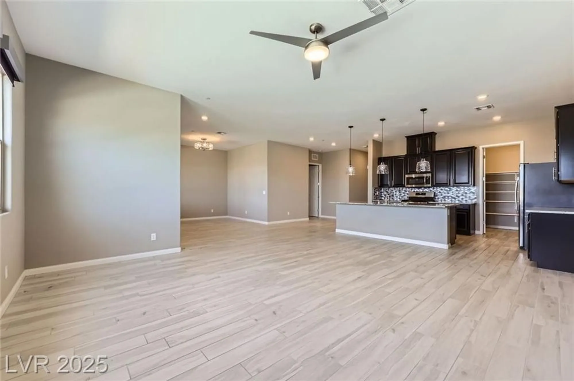 Property Slideshow image 15 of 53 | 738 purple knoll walk, Henderson, NV, 89011