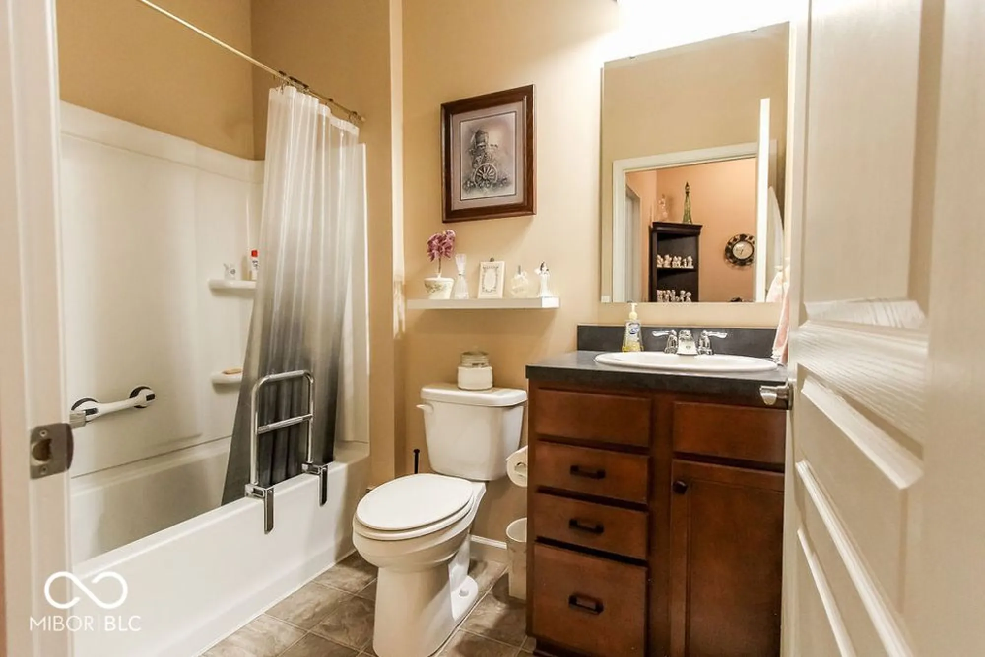 Property Slideshow image 37 of 54 | 12790 arista ln, Fishers, IN, 46037