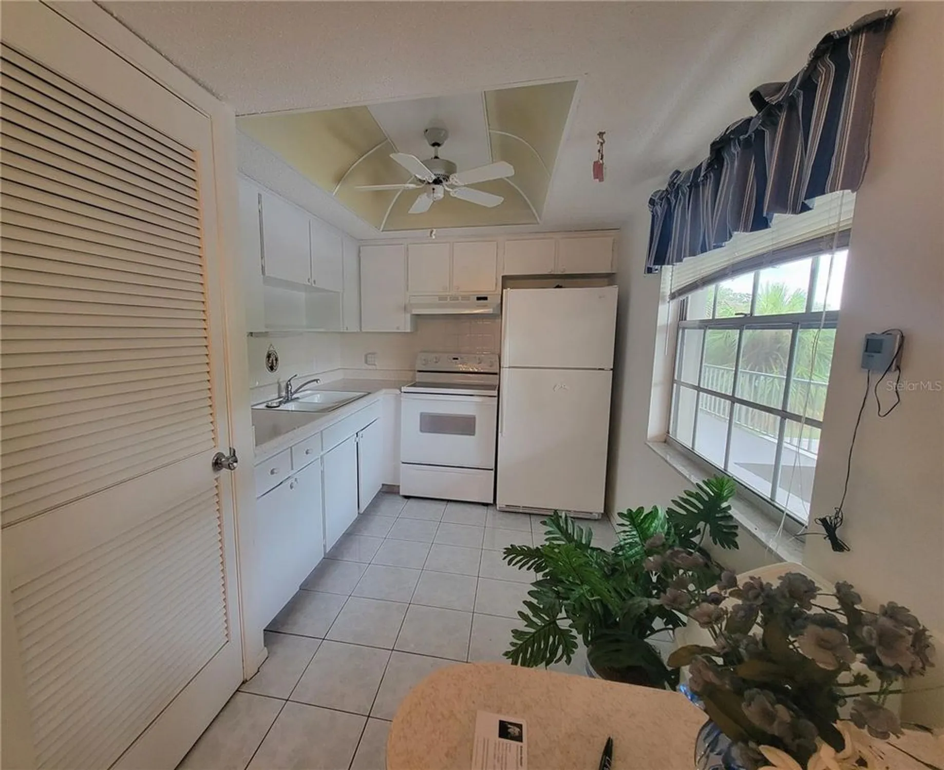 Property Slideshow image 5 of 42 | 946 virginia st 304, Dunedin, FL, 34698